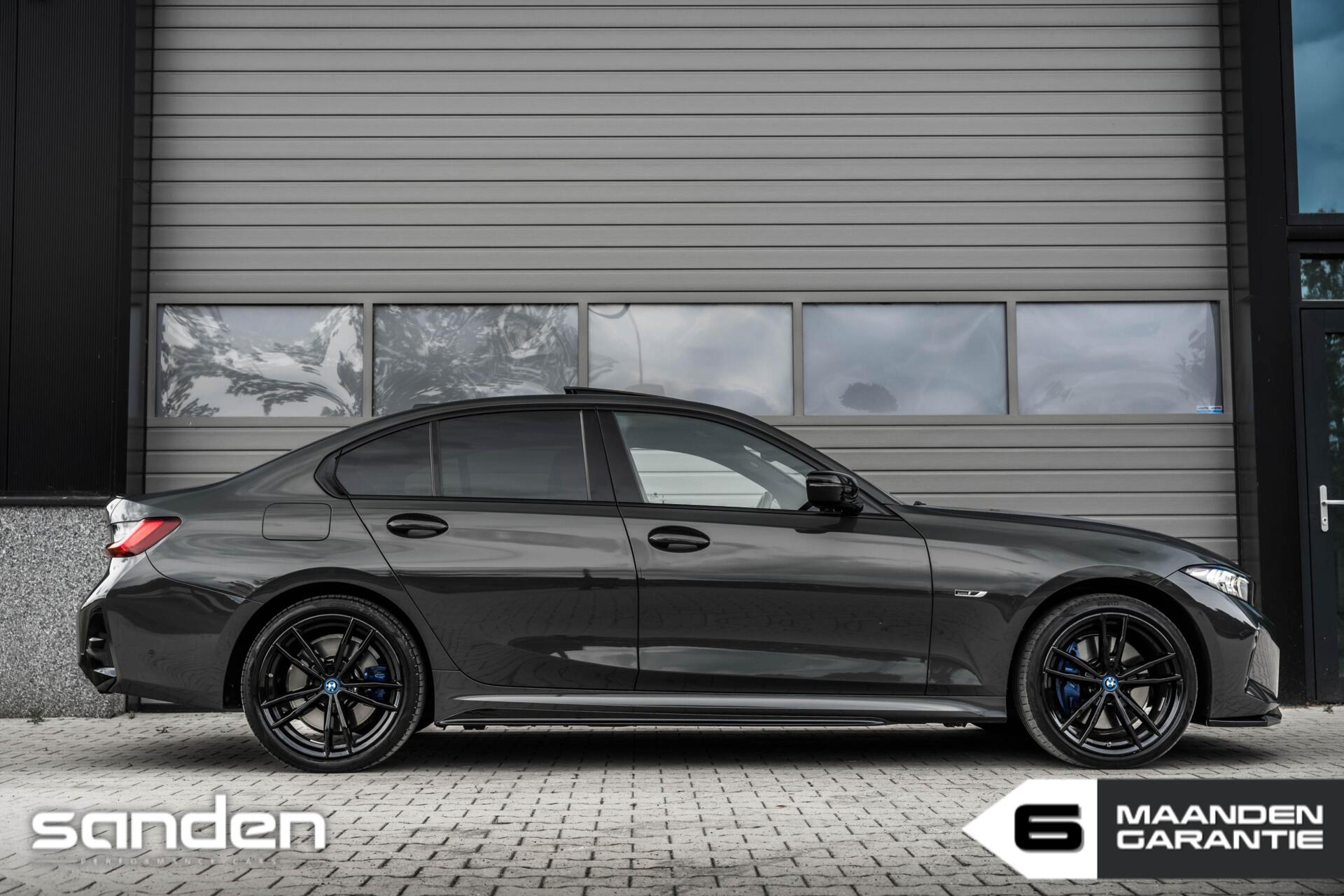 Foto van BMW 330e xDrive