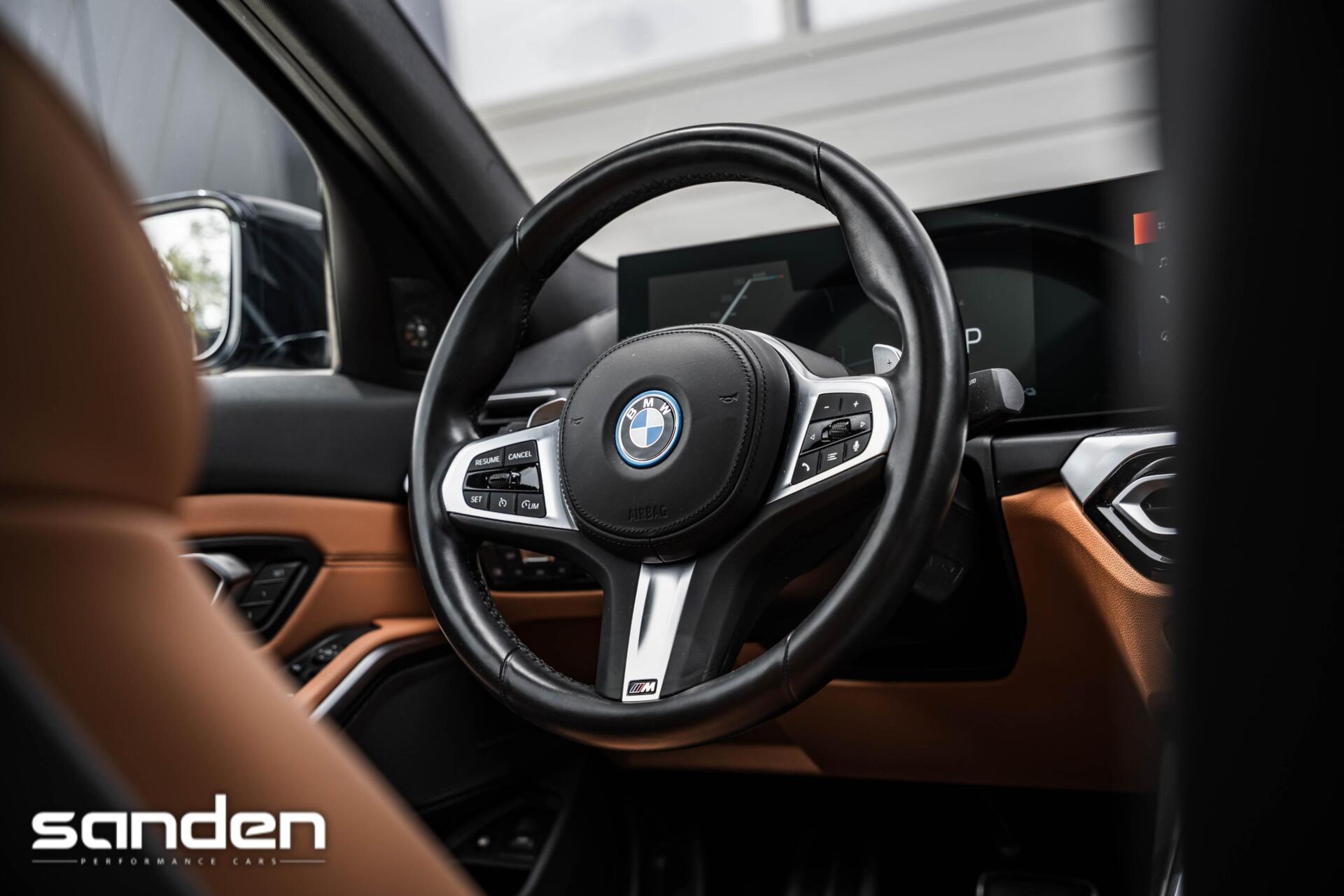 Foto van BMW 330e xDrive
