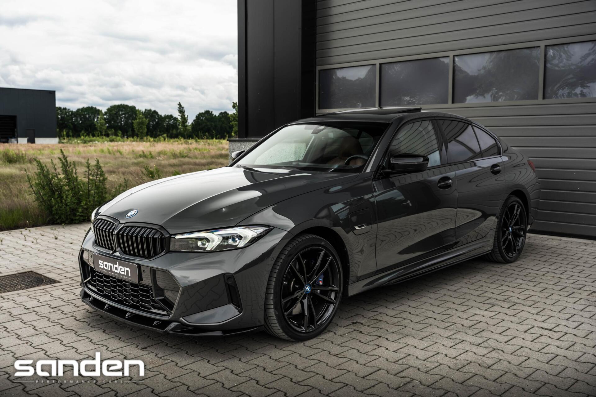 Foto van BMW 330e xDrive