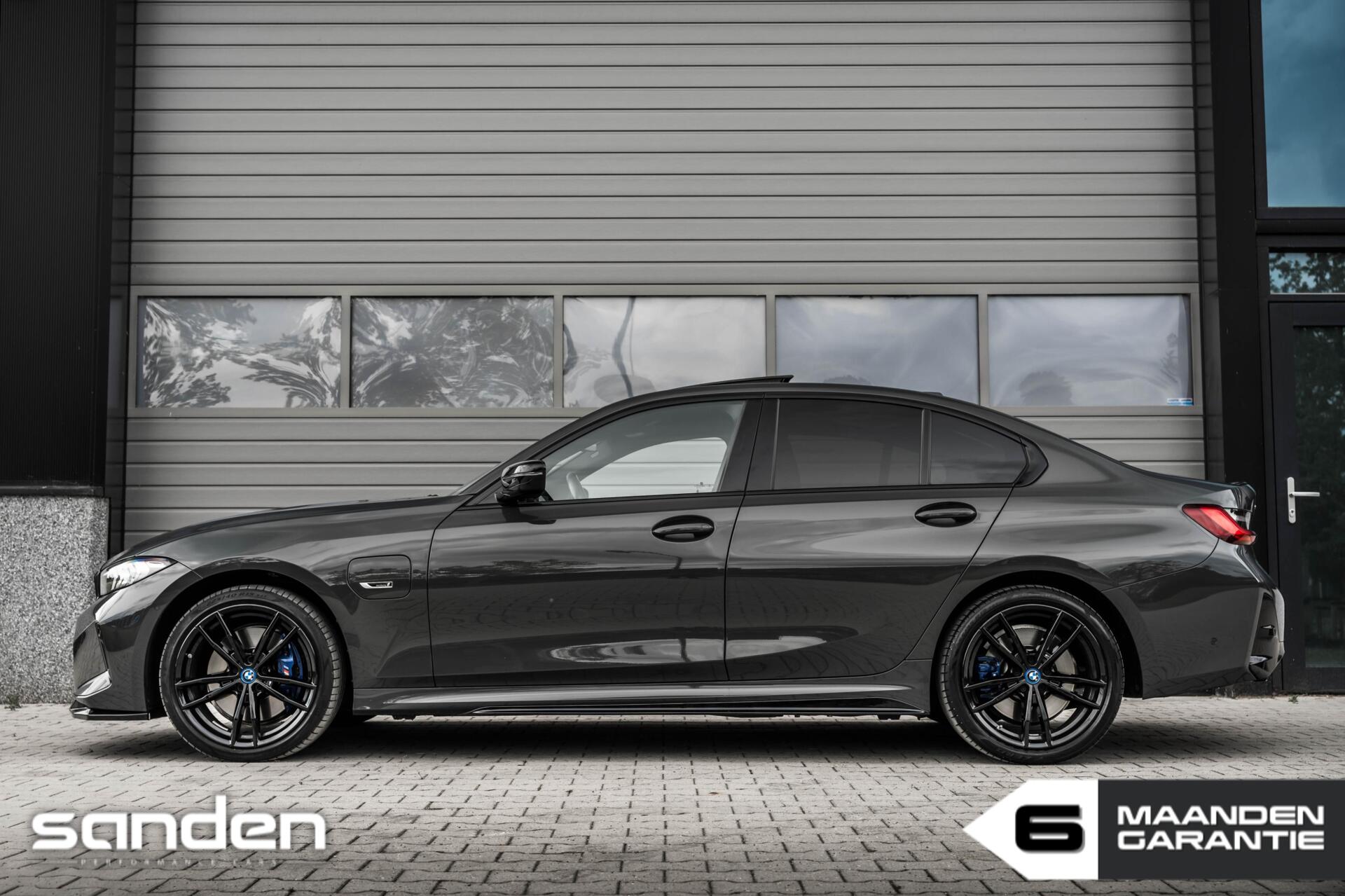 Foto van BMW 330e xDrive