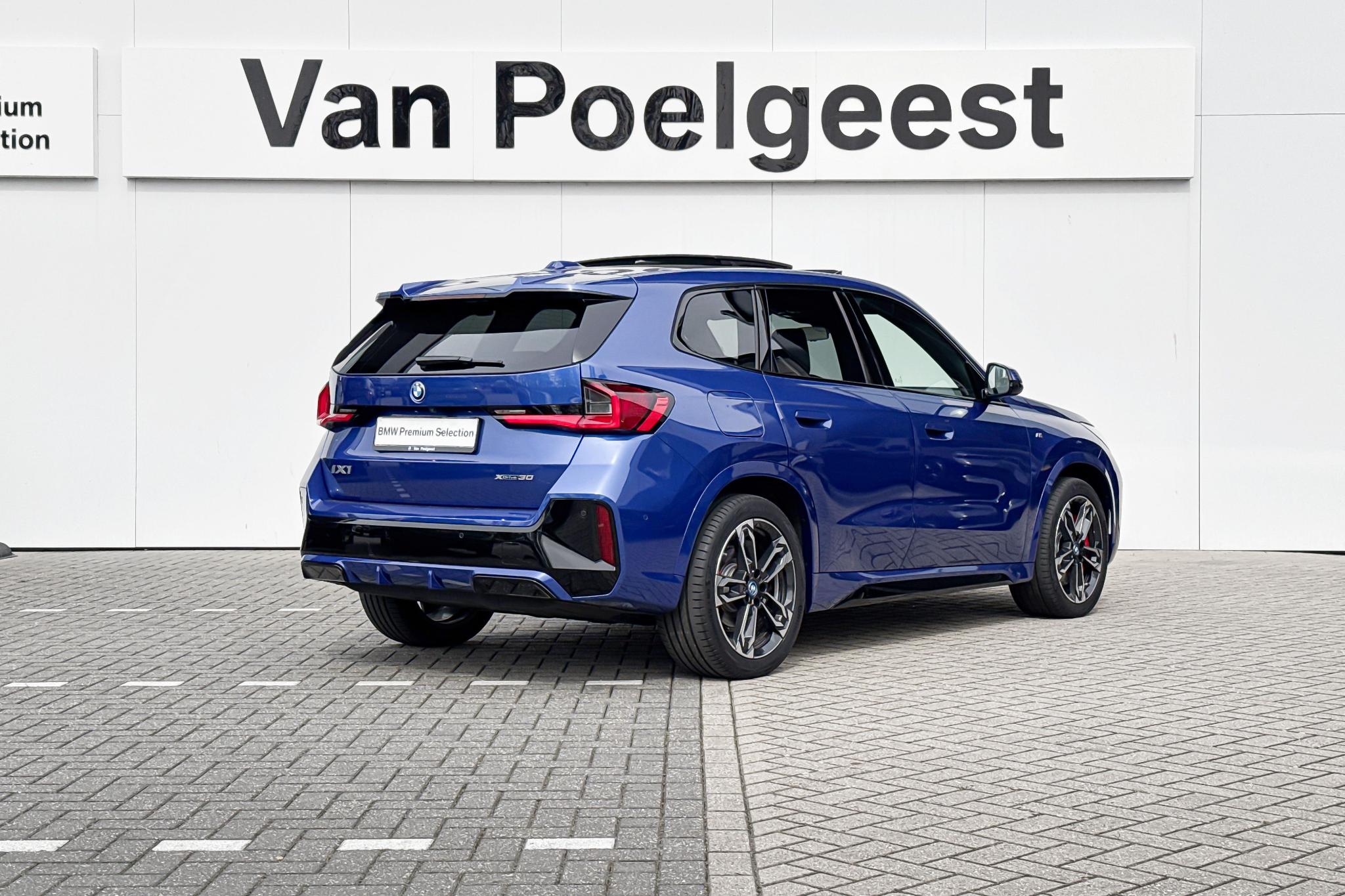 Foto van BMW Ix1 Xdrive30