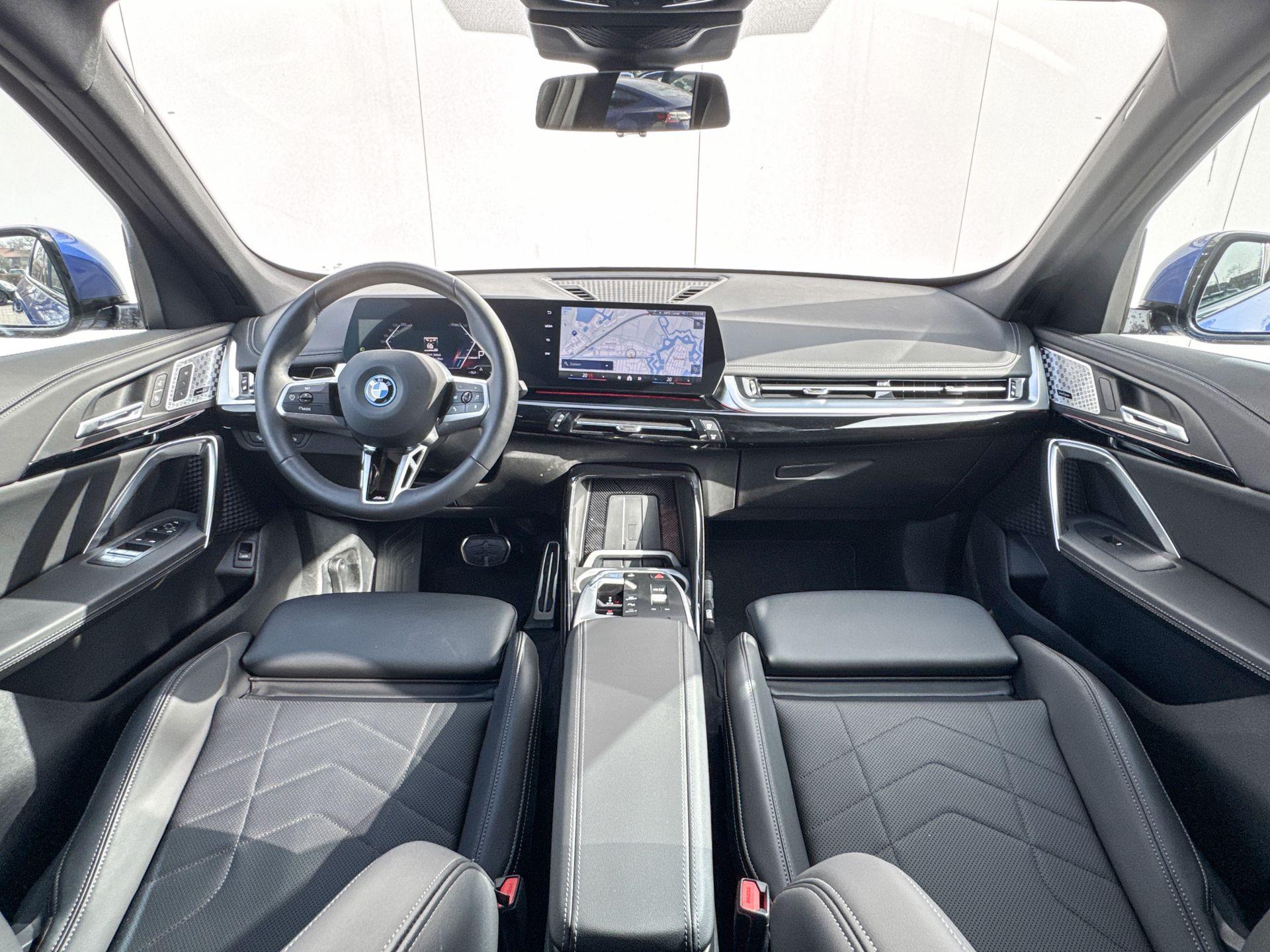 Foto van BMW Ix1 Xdrive30