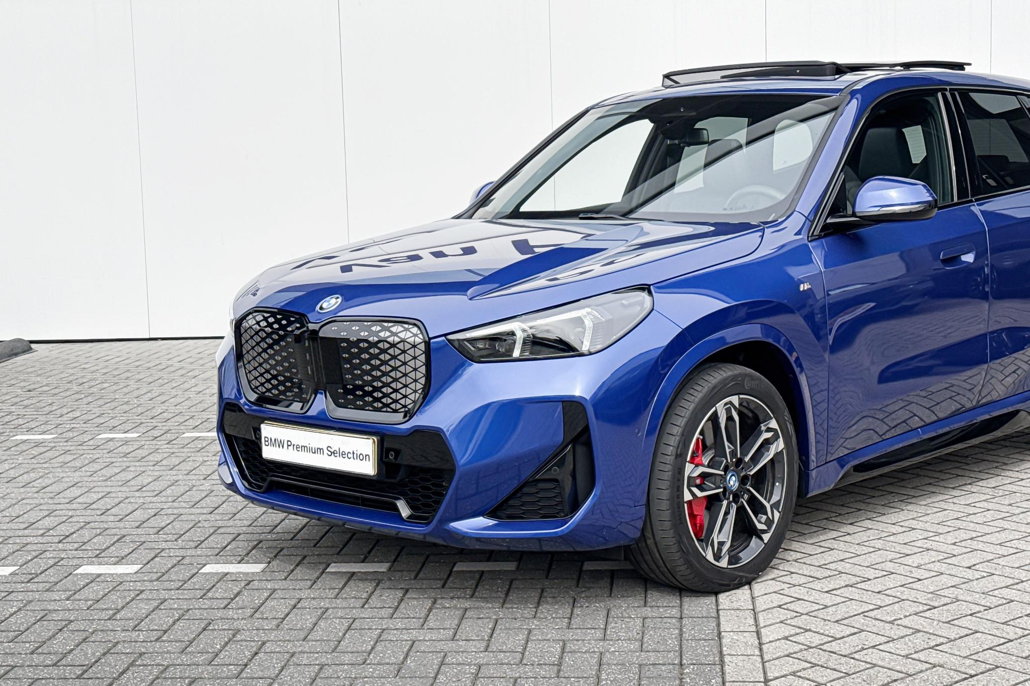 Foto van BMW Ix1 Xdrive30
