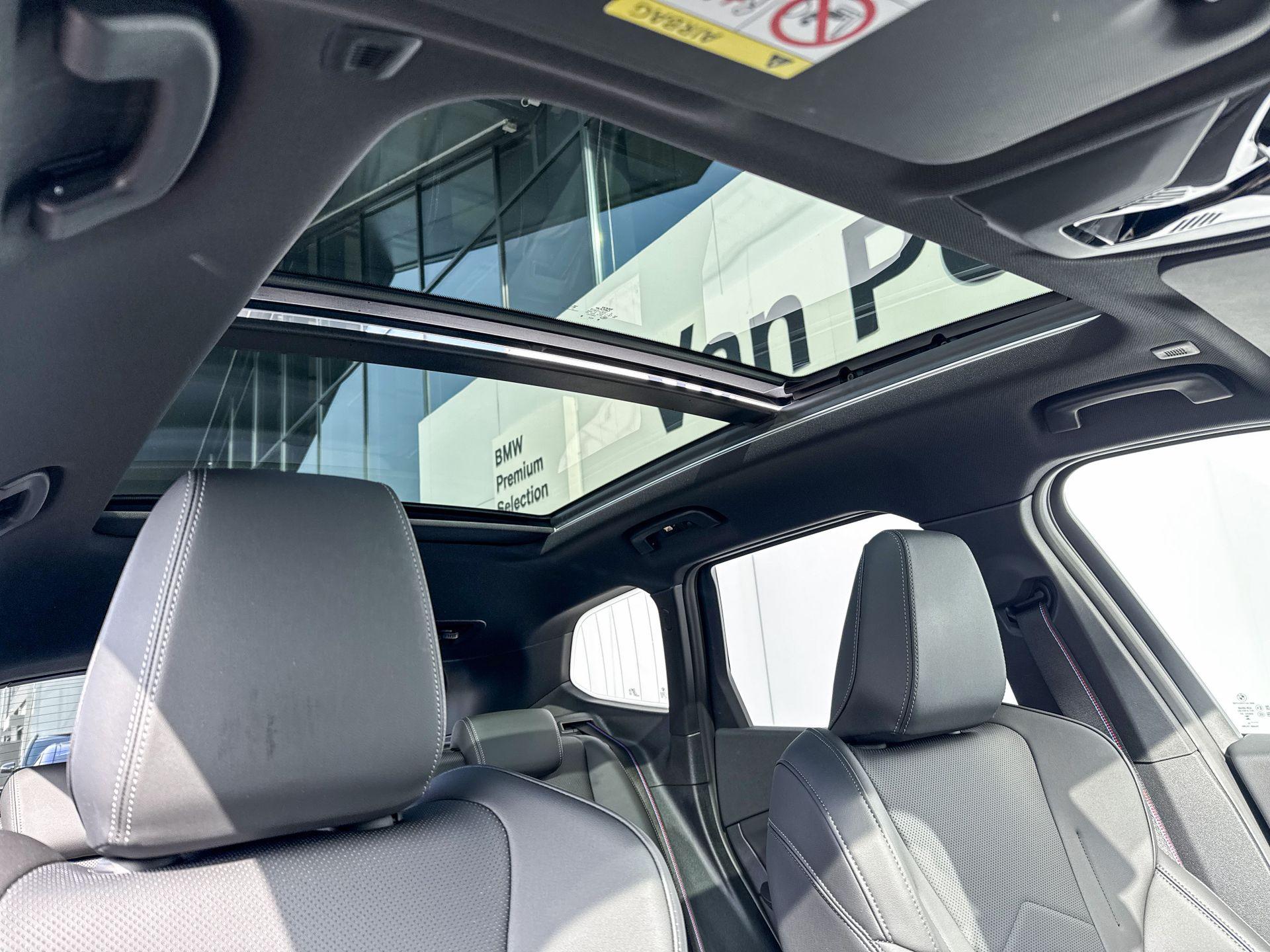 Foto van BMW Ix1 Xdrive30