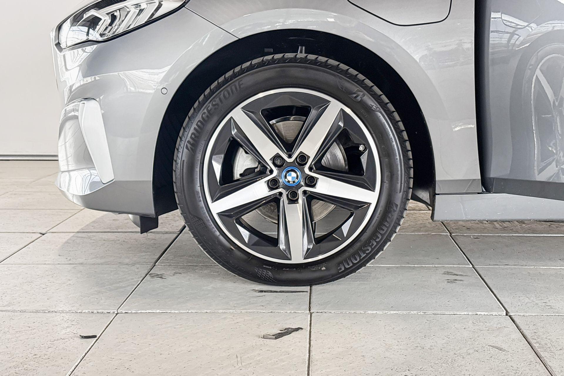 Foto van BMW 225e xDrive Active Tourer