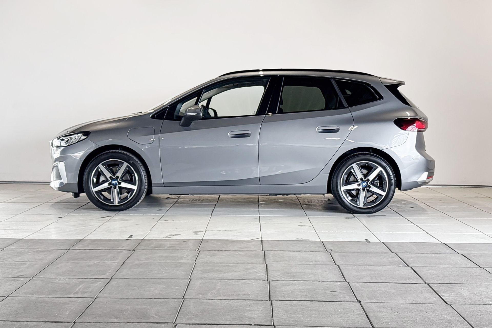Foto van BMW 225e xDrive Active Tourer