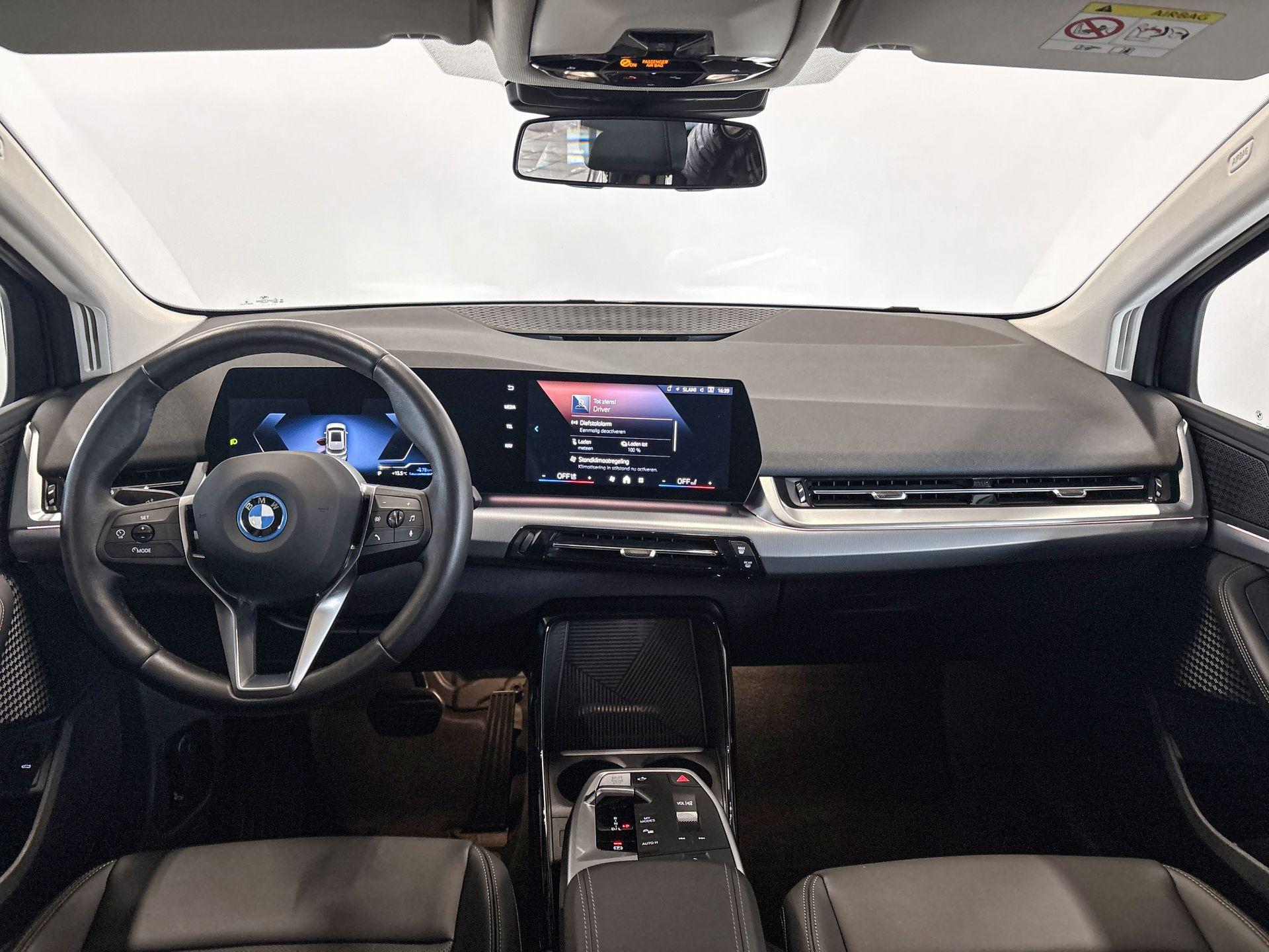 Foto van BMW 225e xDrive Active Tourer