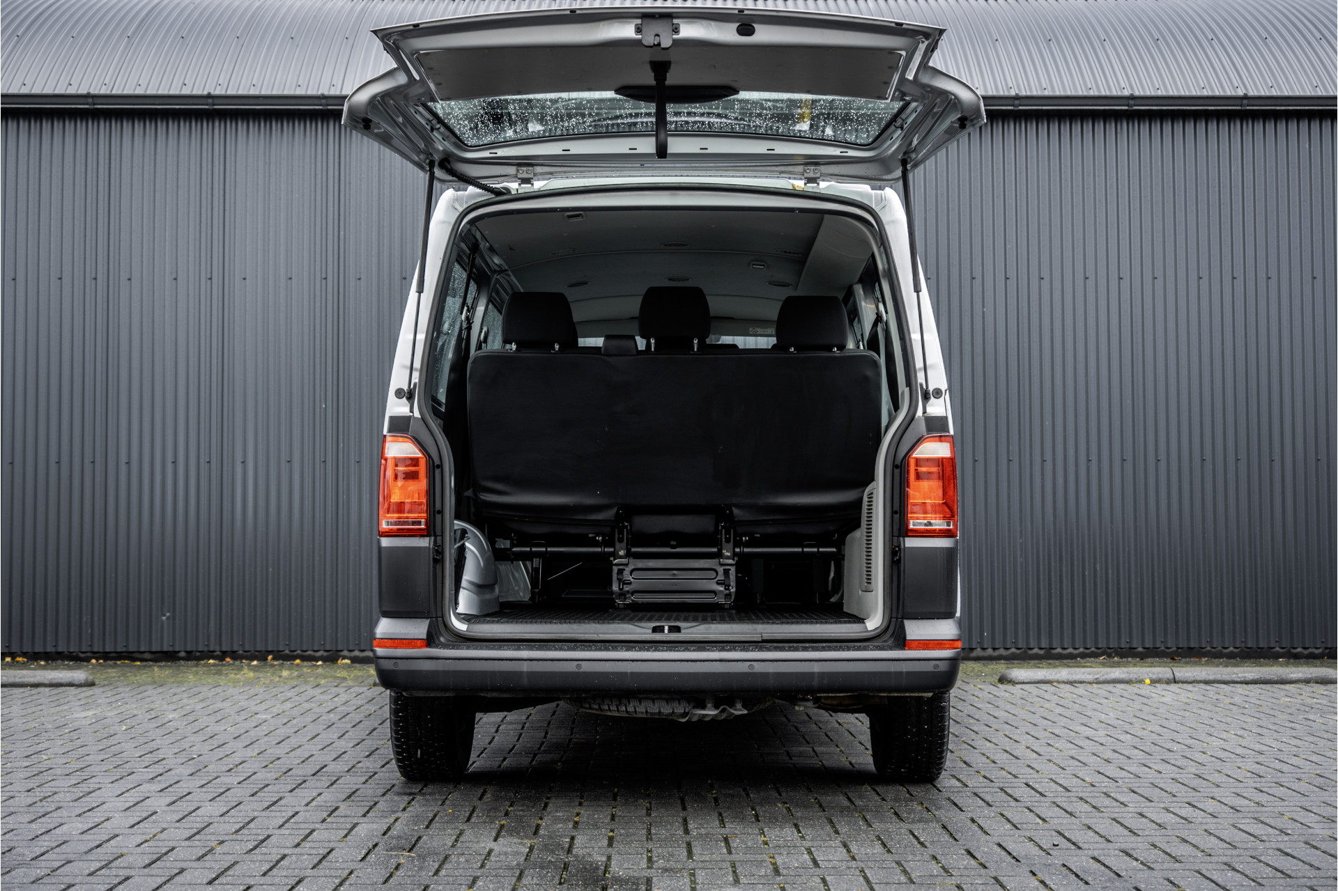 Foto van Volkswagen Transporter Kombi