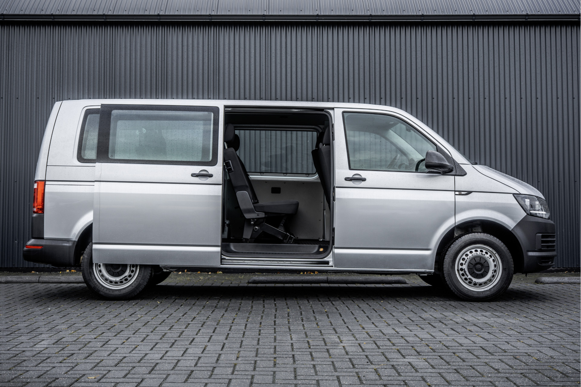 Foto van Volkswagen Transporter Kombi