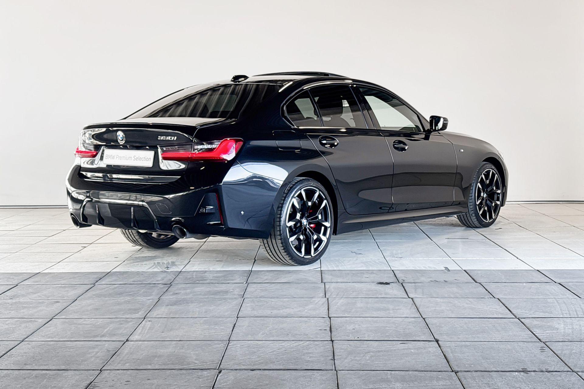 Foto van BMW 330i xDrive