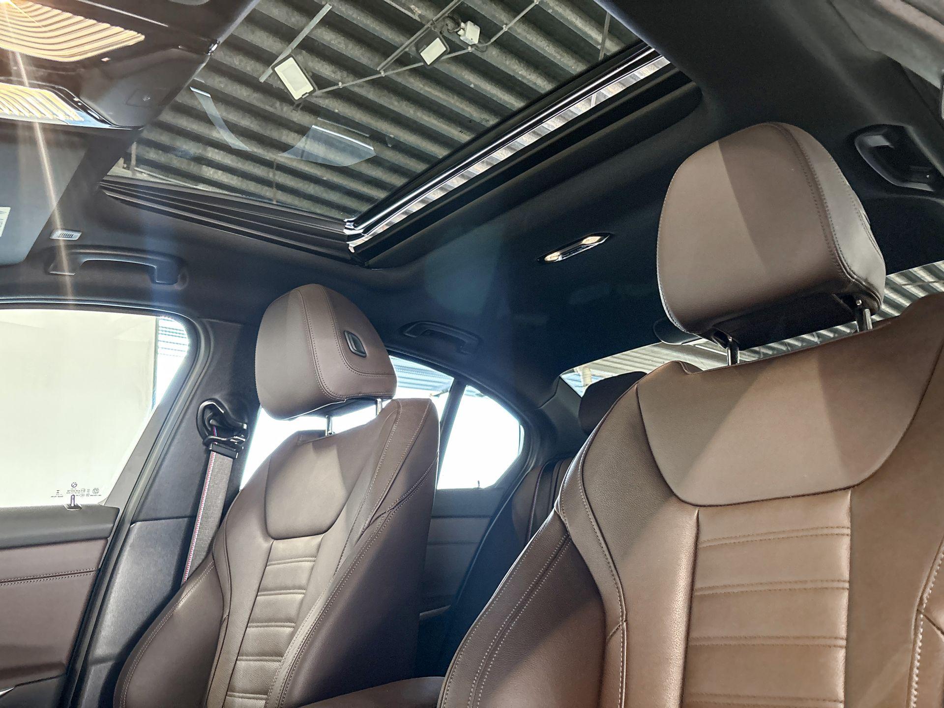 Foto van BMW 330i xDrive