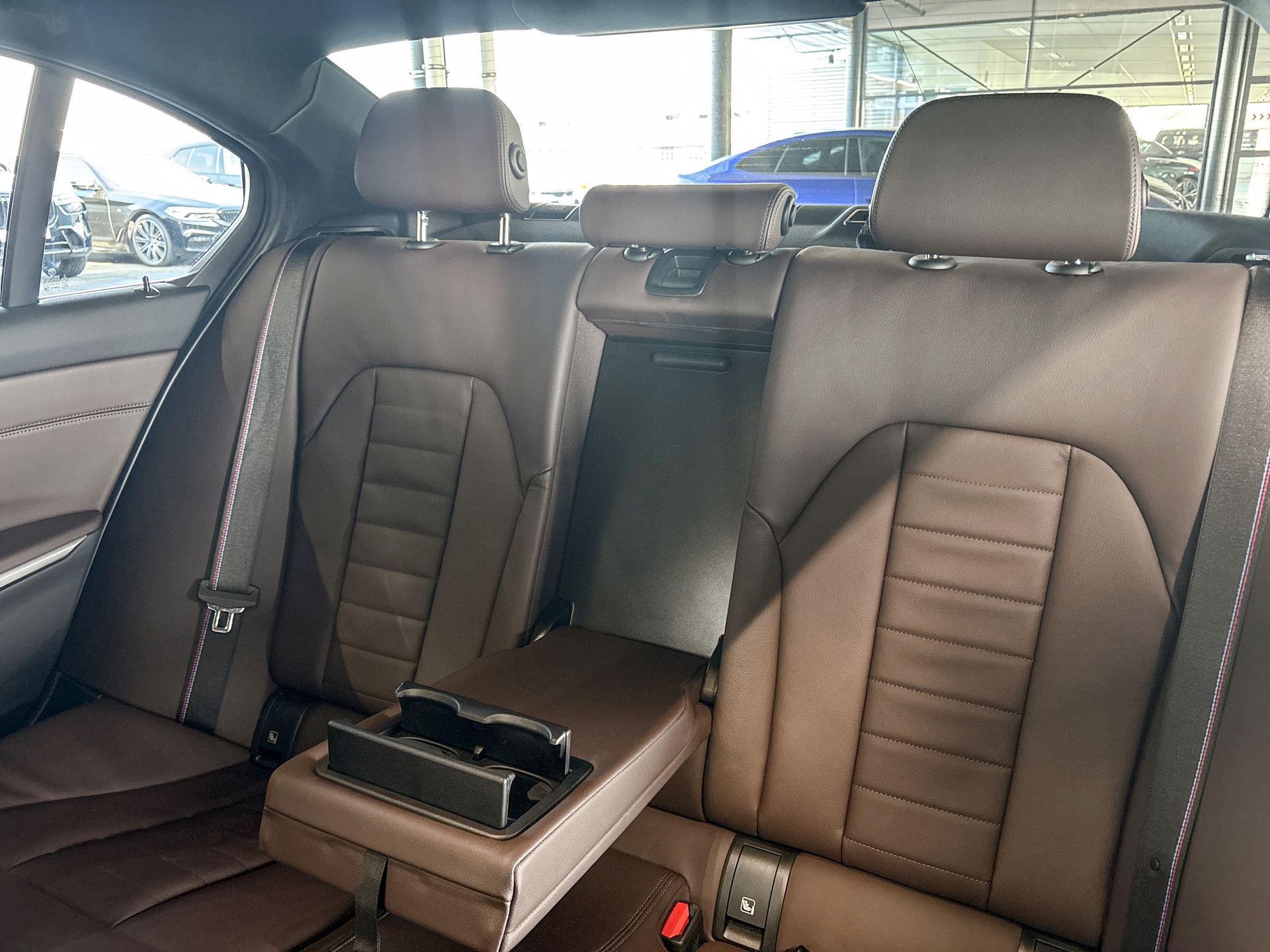 Foto van BMW 330i xDrive