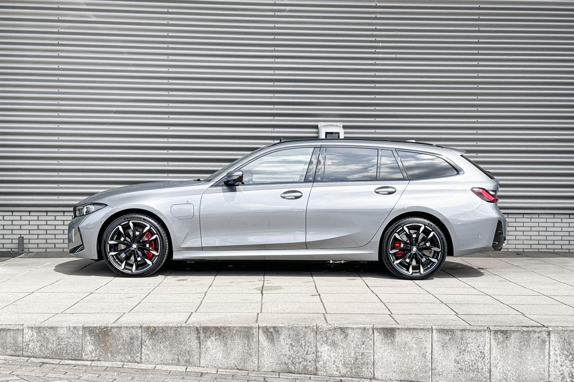 Foto van BMW 330e