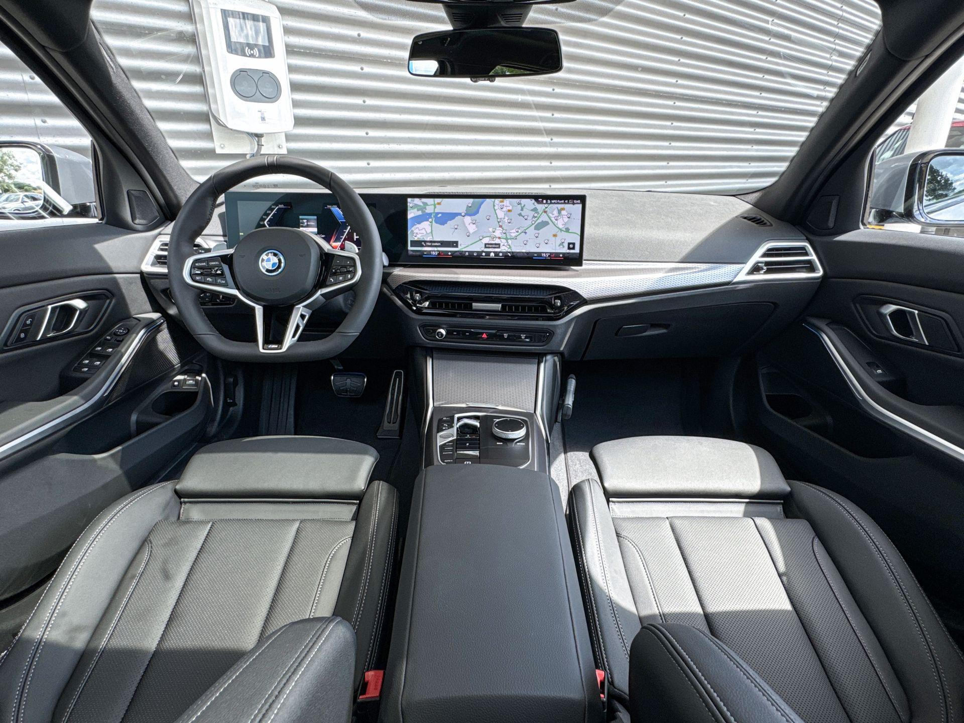 Foto van BMW 330e