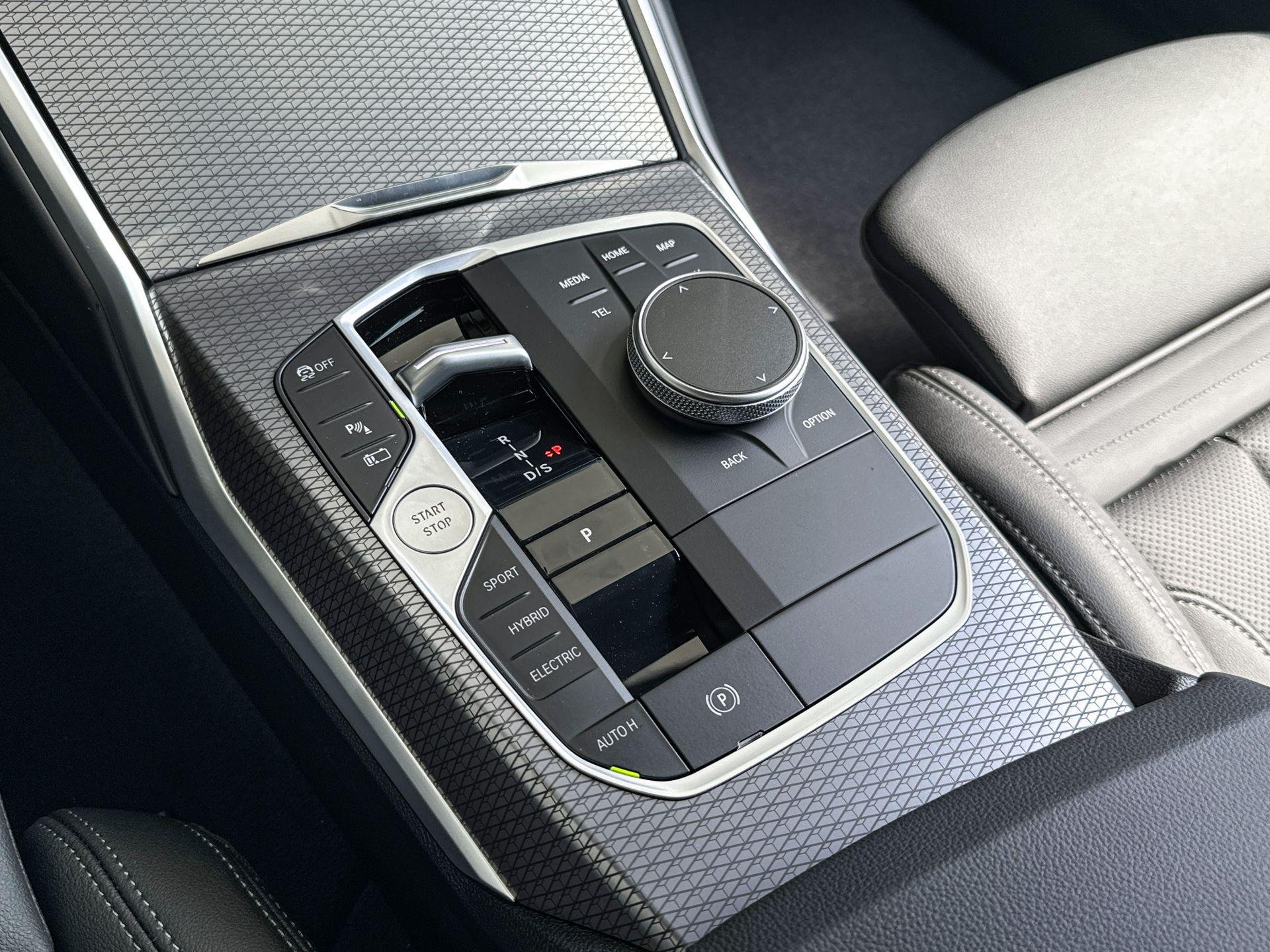 Foto van BMW 330e