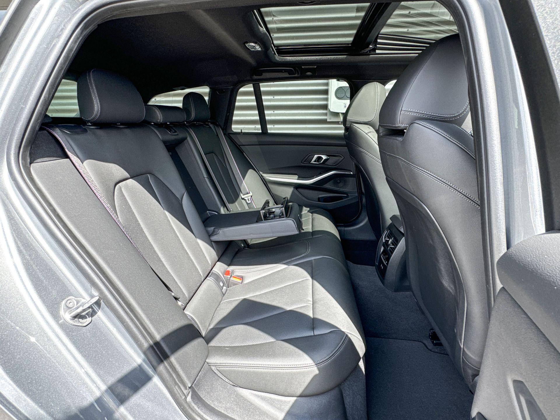 Foto van BMW 330e