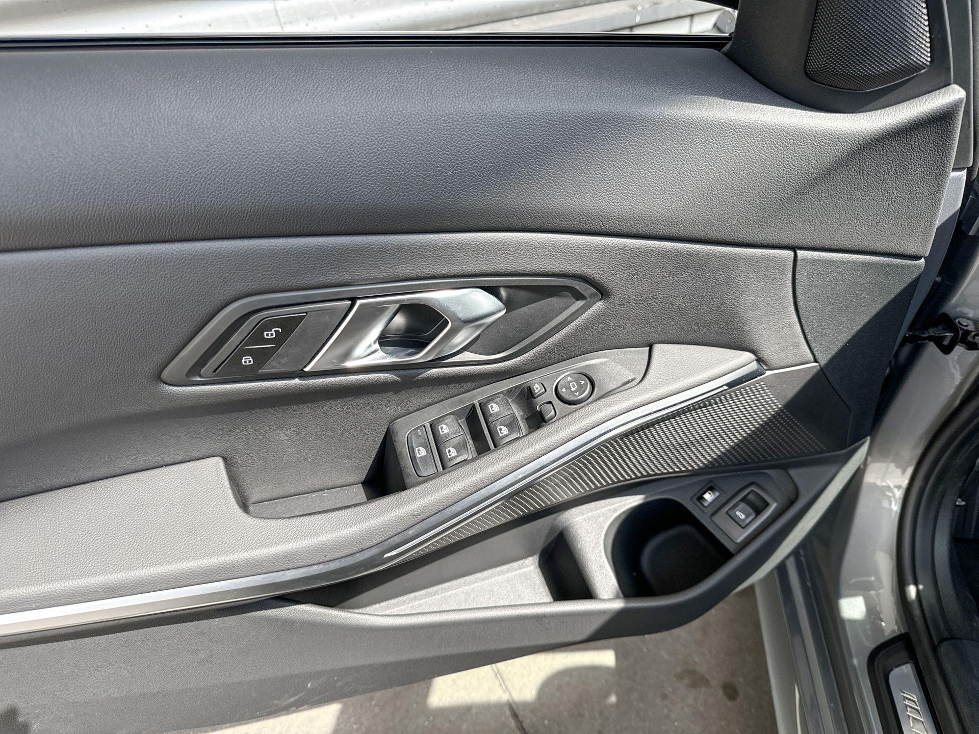 Foto van BMW 330e
