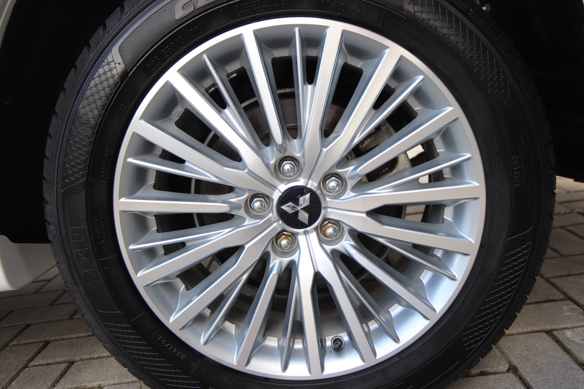 Foto van Mitsubishi Mitsubishi Outlander