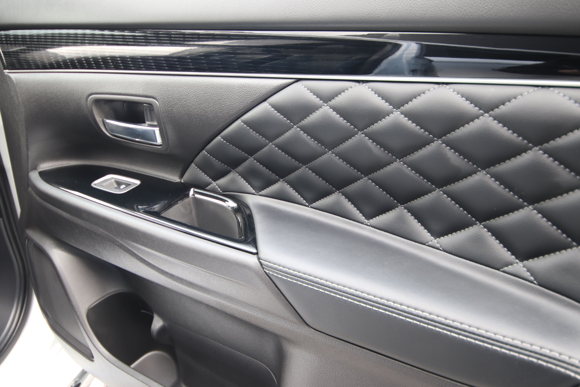 Foto van Mitsubishi Mitsubishi Outlander