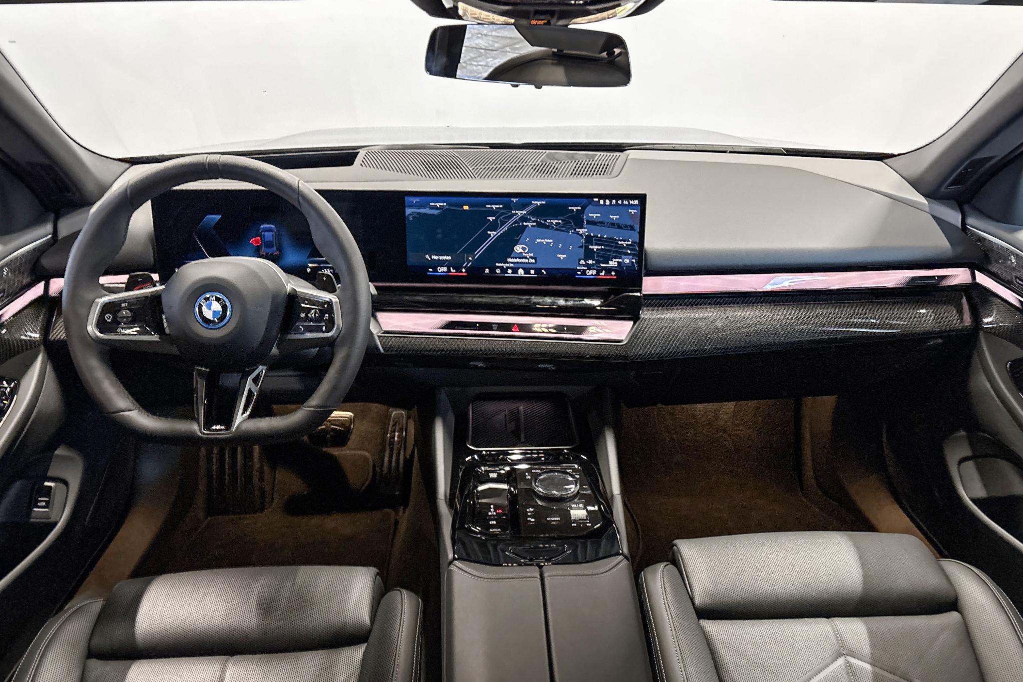 Foto van BMW 550e xDrive