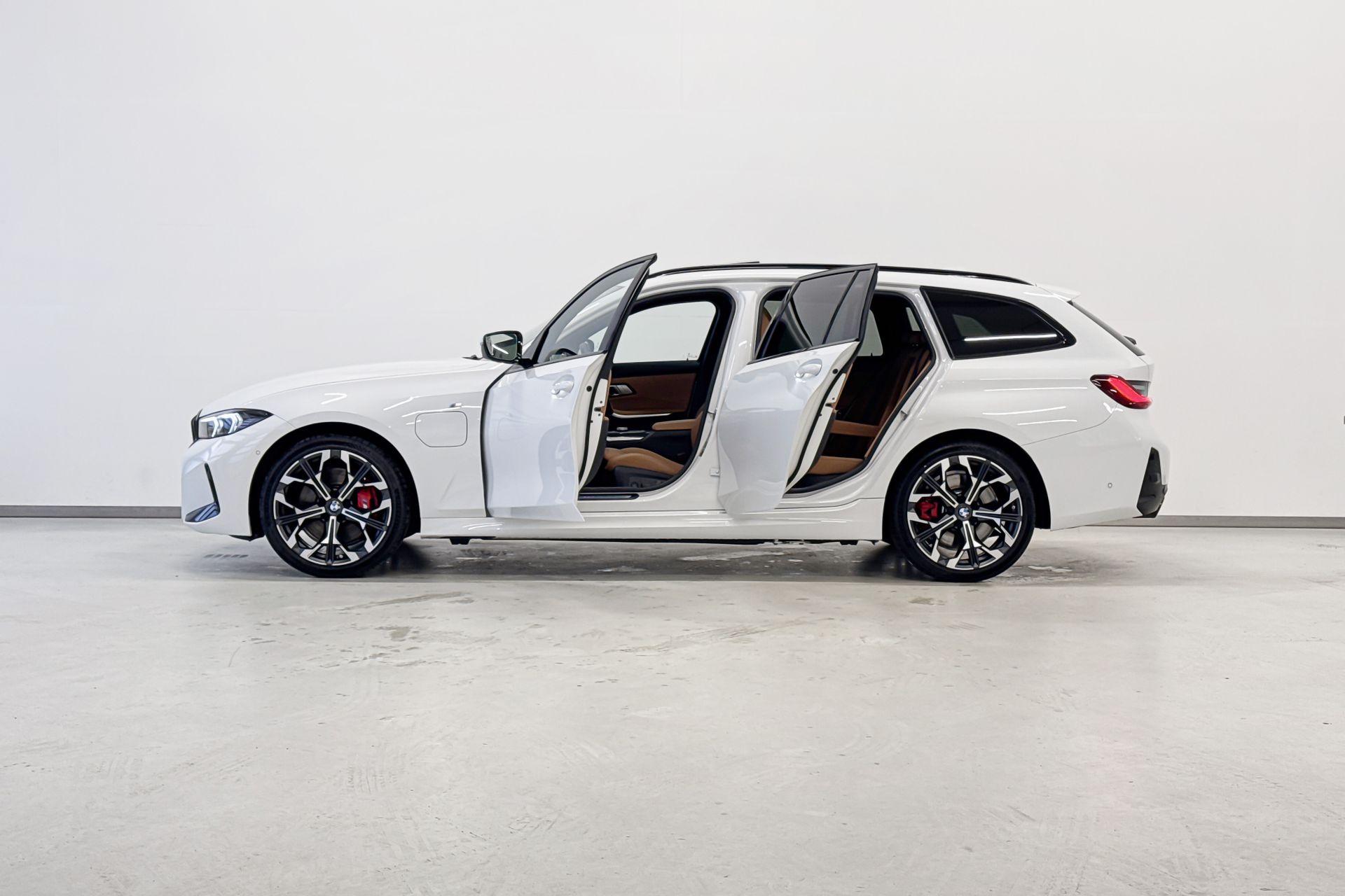 Foto van BMW 330e