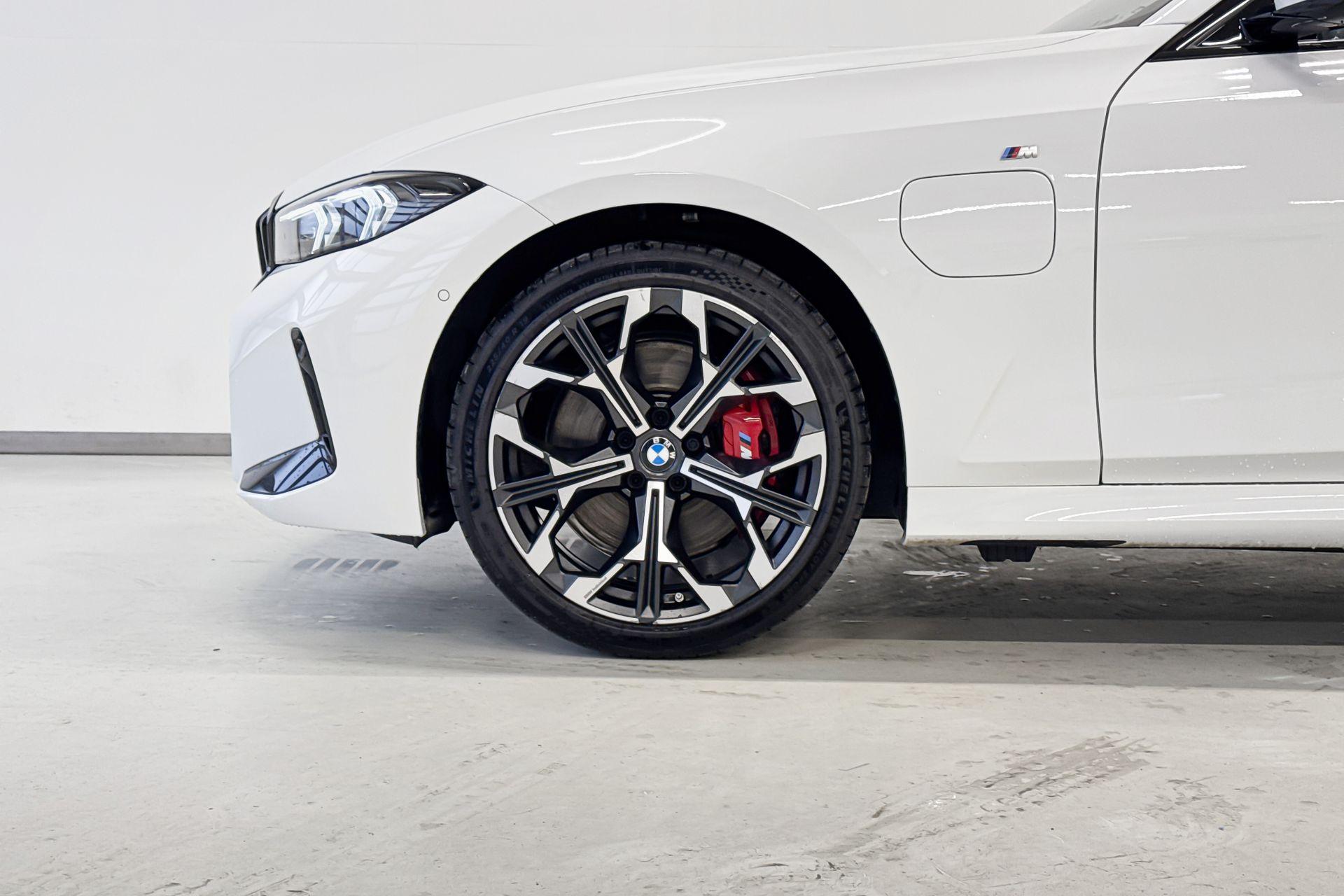 Foto van BMW 330e
