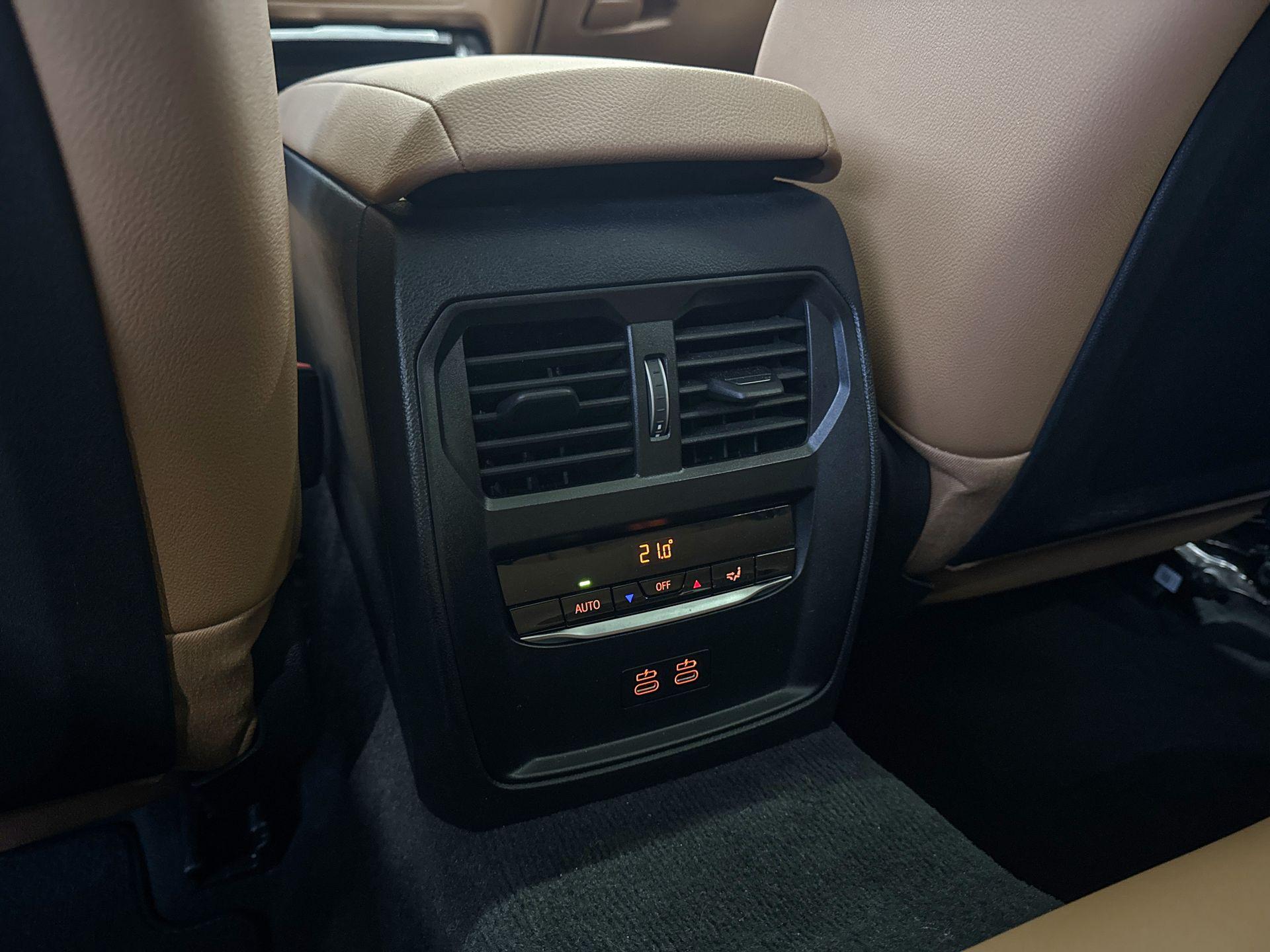 Foto van BMW 330e