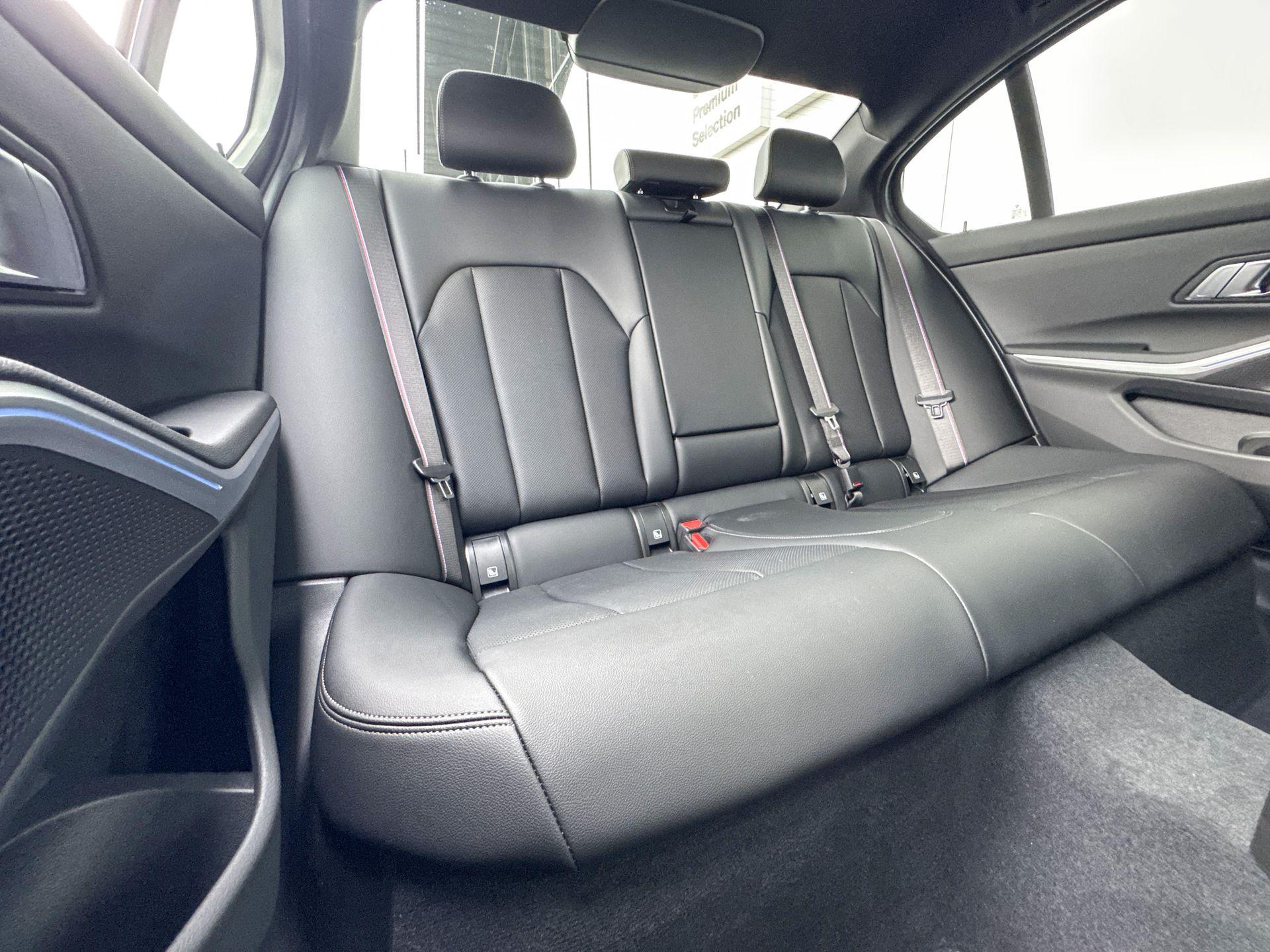 Foto van BMW 330e