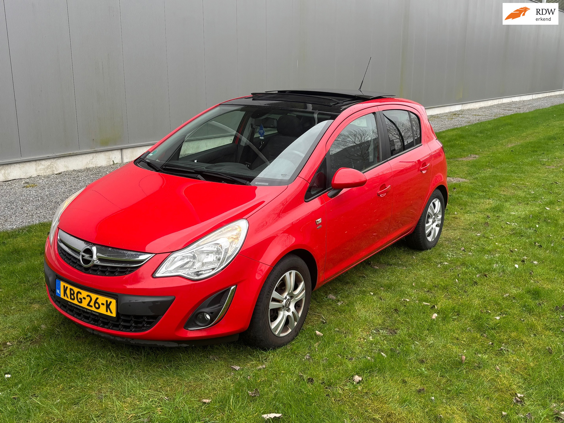 Opel Corsa 1.2 EcoFlex Selection|Opendak|Elek Pakket|Apk| 2011 - voorkant