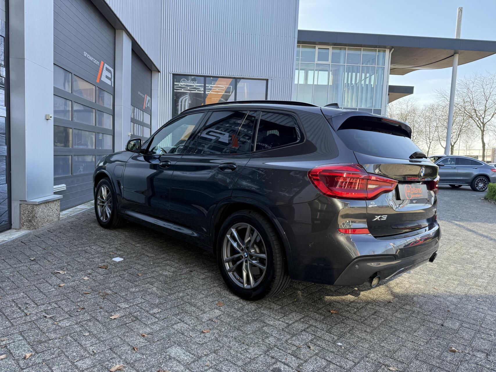 Foto van BMW X3 Xdrive30e