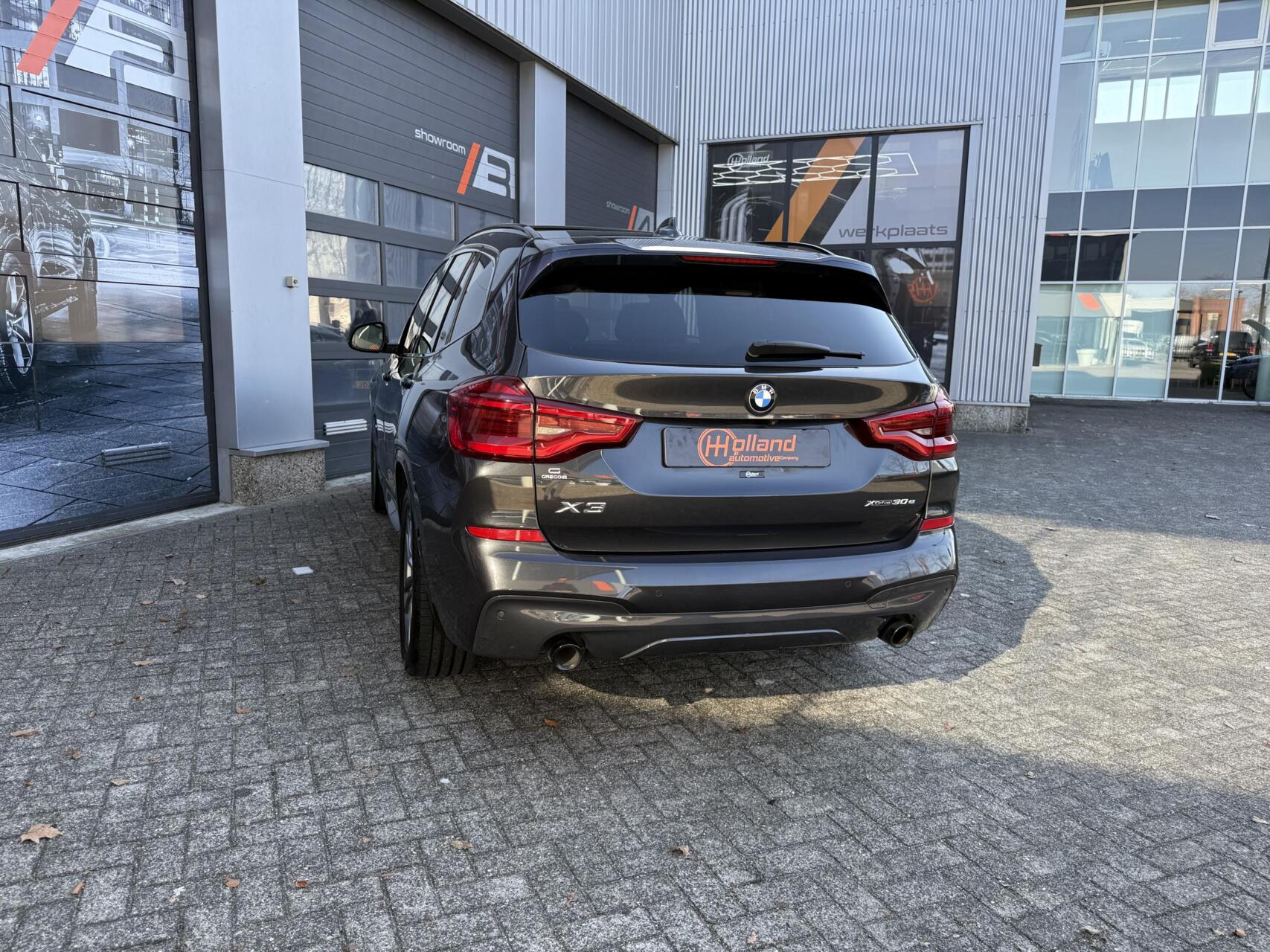 Foto van BMW X3 Xdrive30e