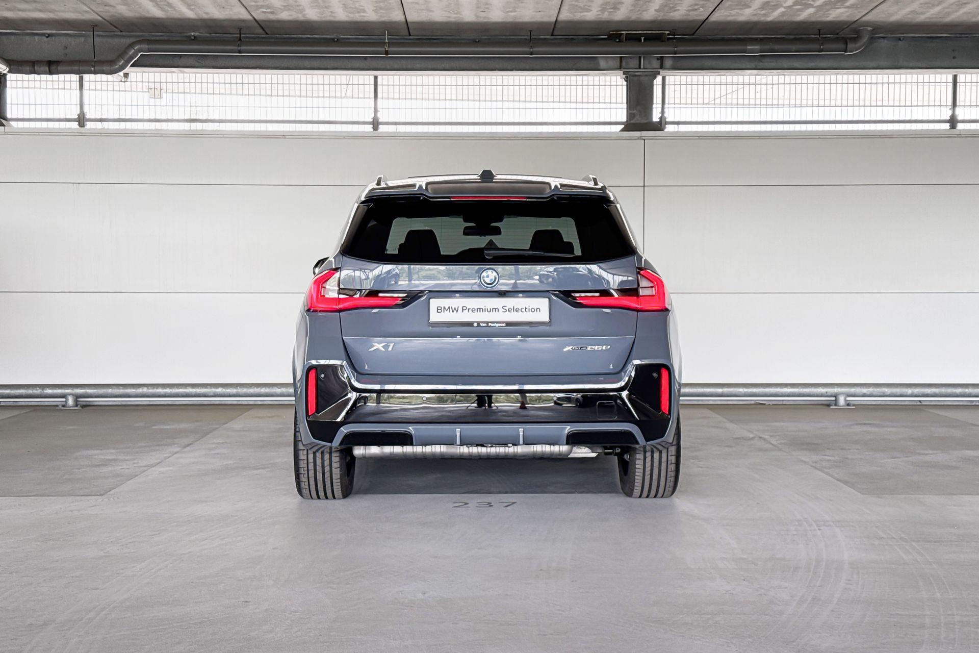 Foto van BMW X1 Xdrive25e