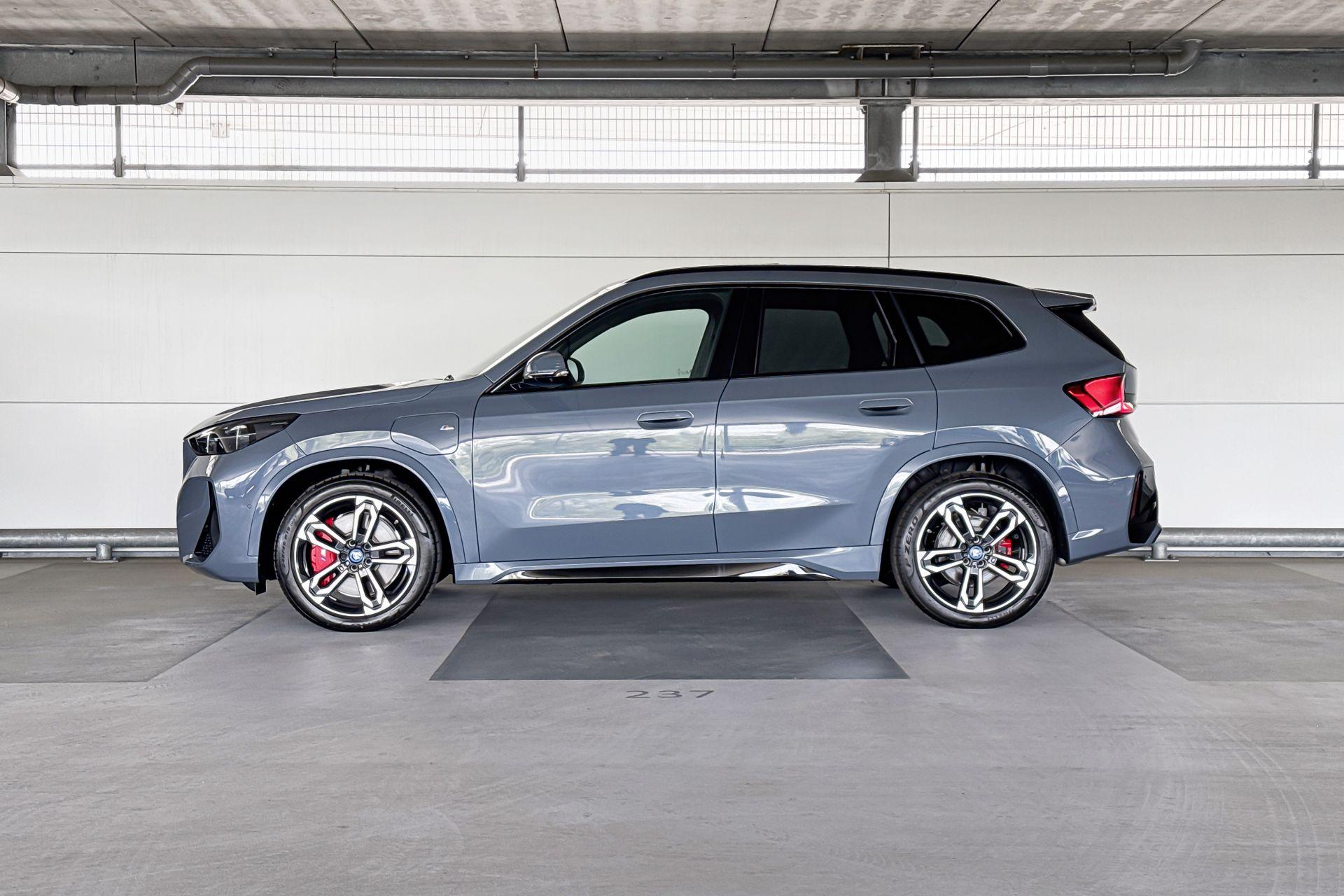 Foto van BMW X1 Xdrive25e