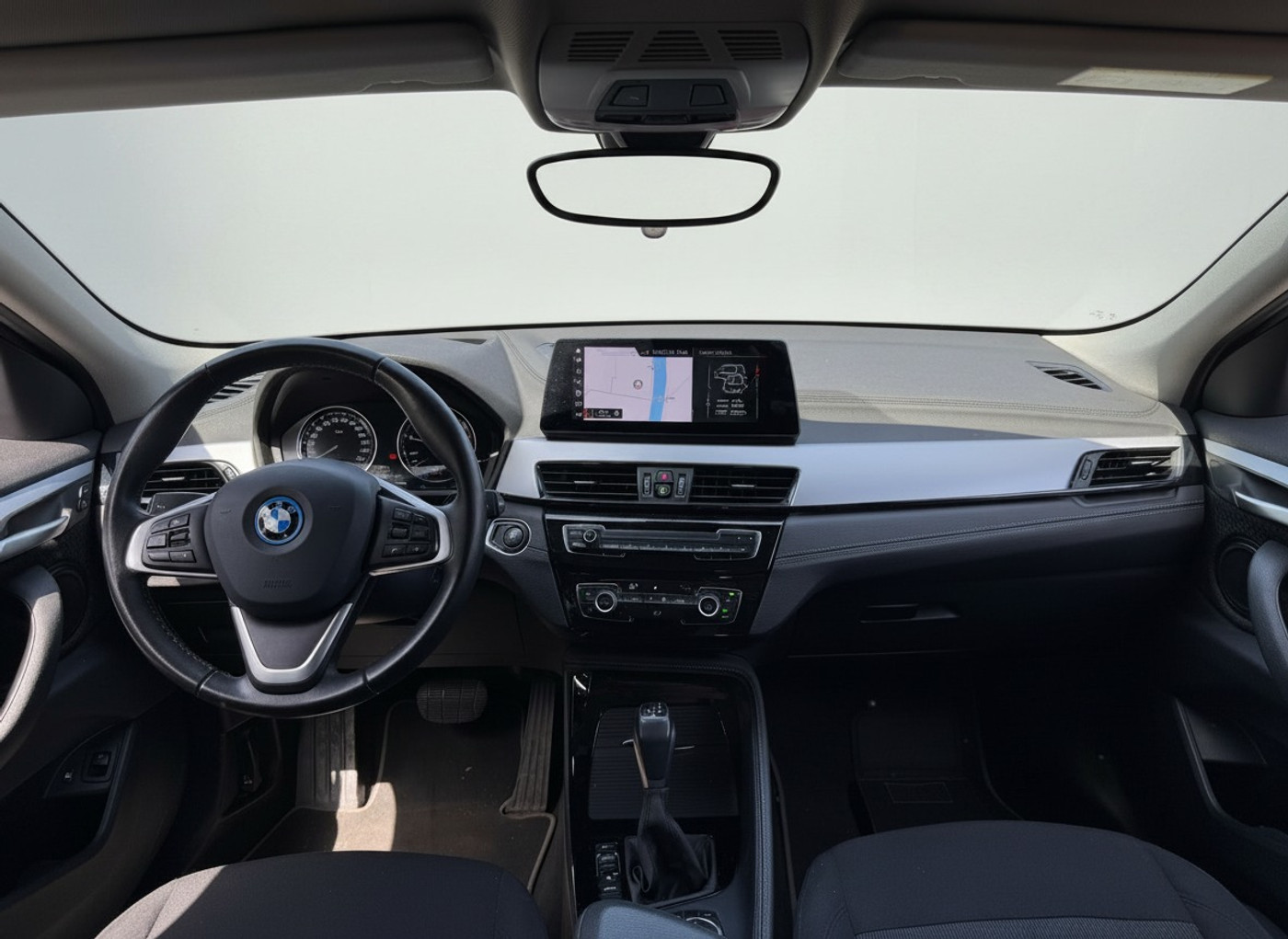 Foto van BMW X2 Xdrive25e