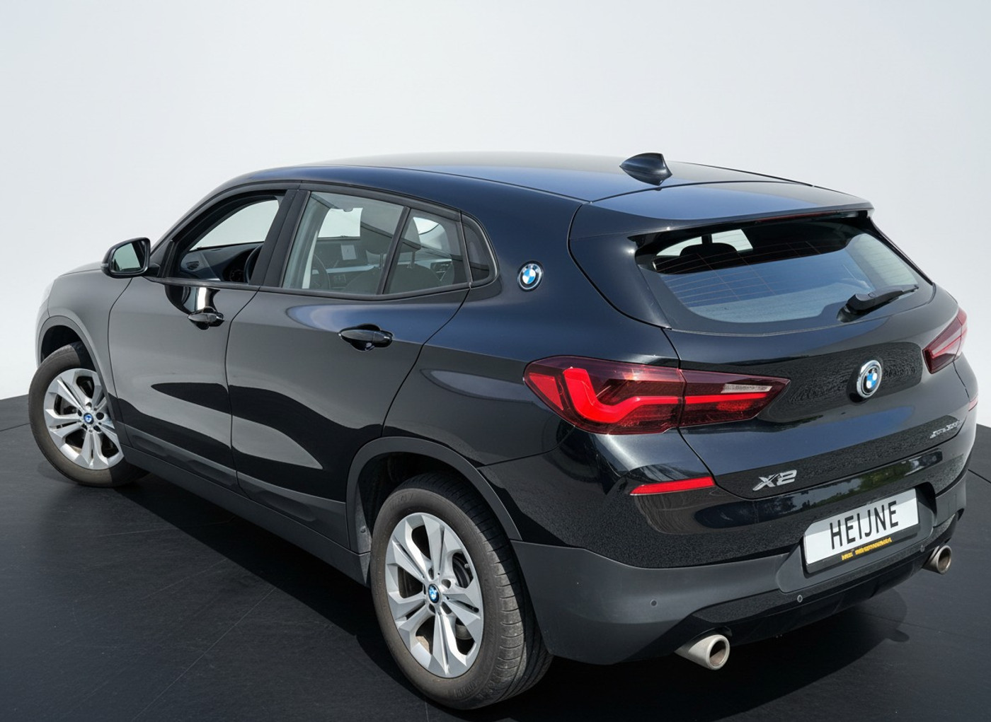 Foto van BMW X2 Xdrive25e
