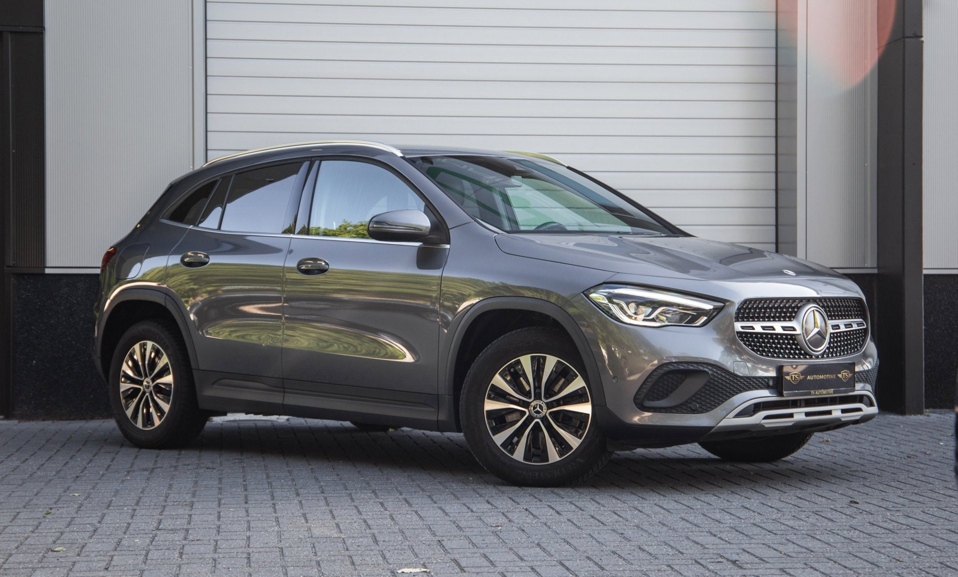 Mercedes-Benz Gla 250 E 250 e Business Solution Luxury Limited 2021 - voorkant