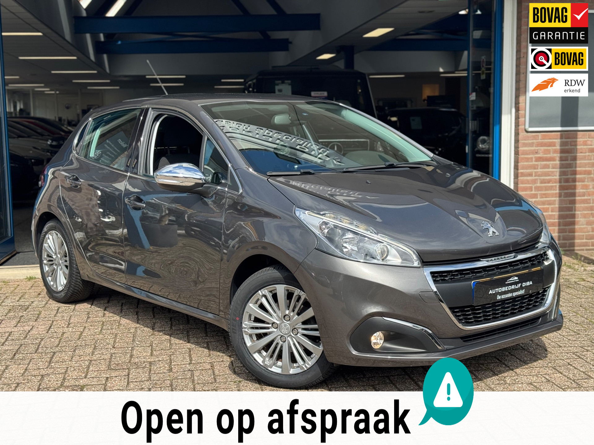 Peugeot 208 1.2 PureTech GT-line 2018 Grijs NAVI CLIMA NAP! 2018 - voorkant