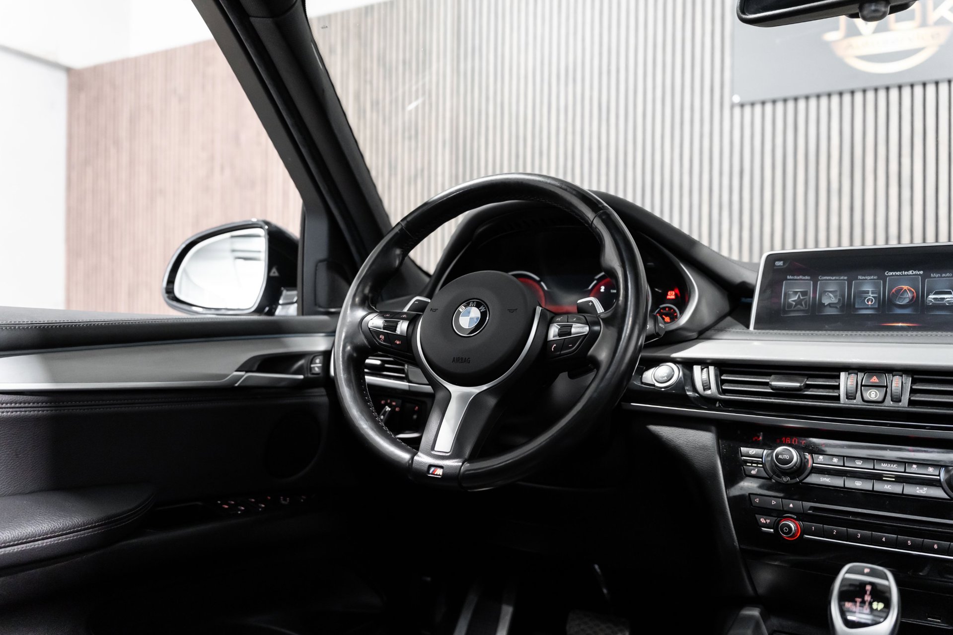 Foto van BMW X5 Xdrive30d