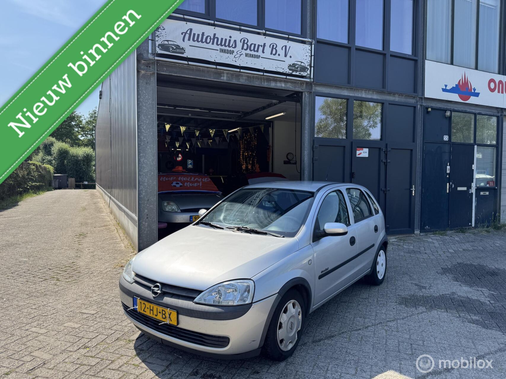 Opel Corsa-c 1.2-16V Comfort 5 Deurs! 137.091 km NAP Logisch! Nieuwe APK! 2001 - voorkant