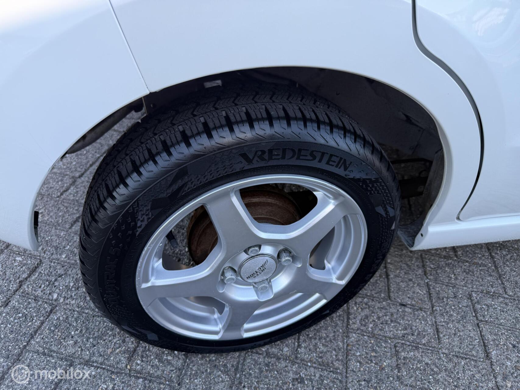 Foto van Nissan Nissan Pixo