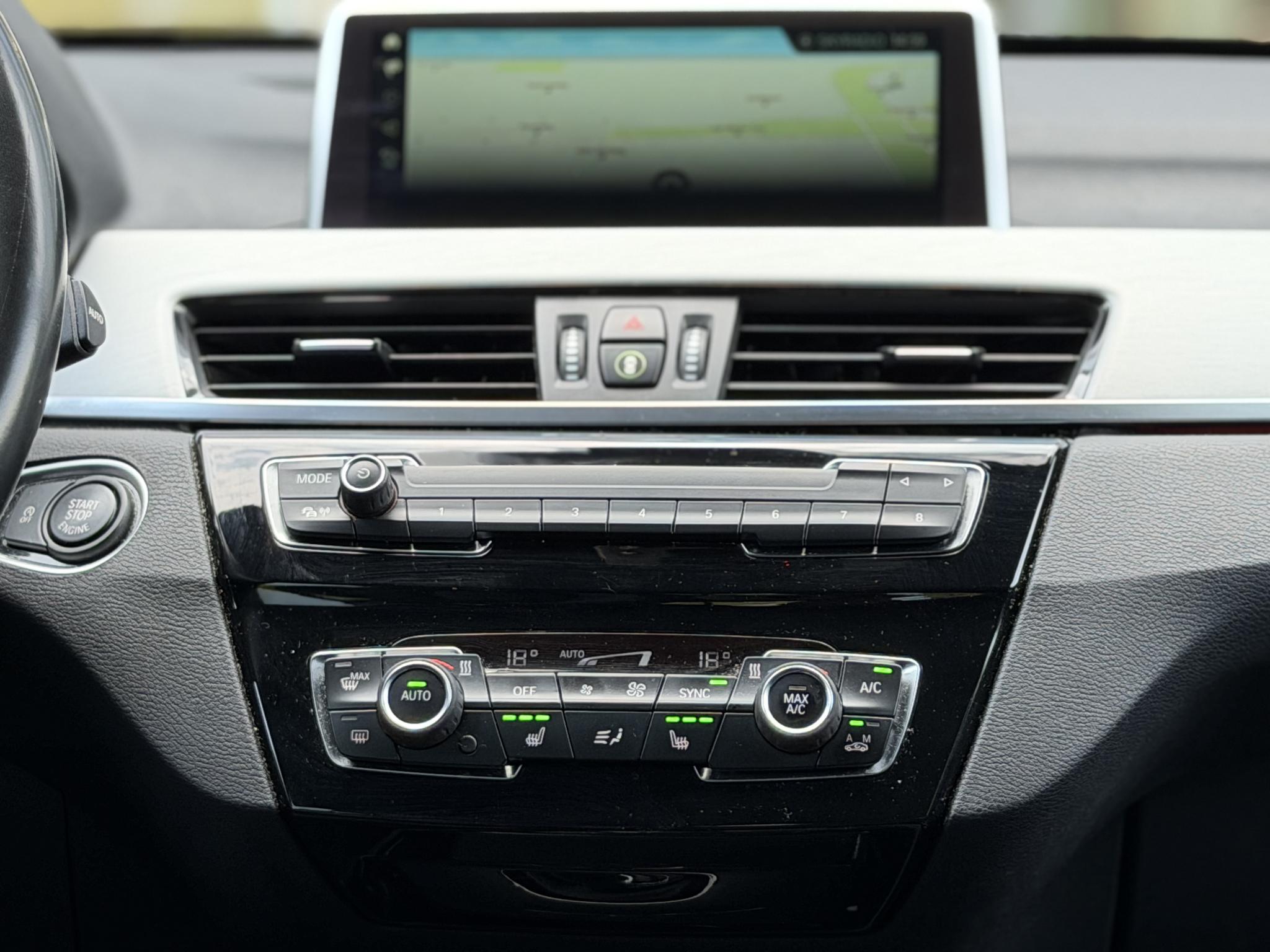 Foto van BMW X1 Xdrive25i