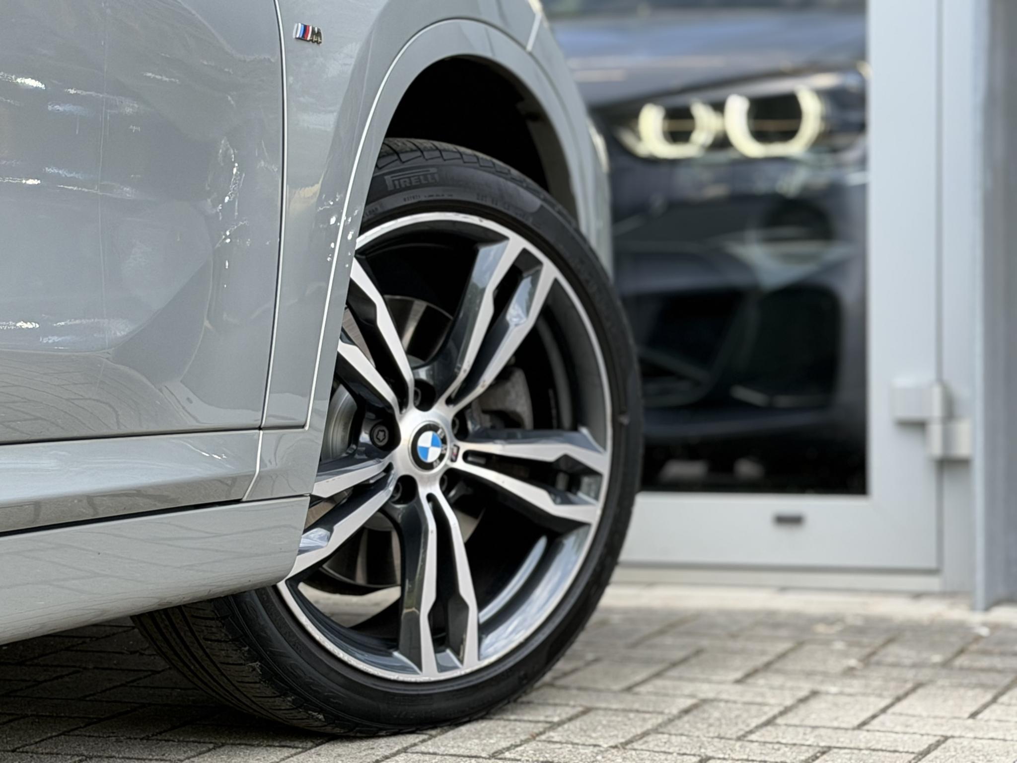 Foto van BMW X1 Xdrive25i