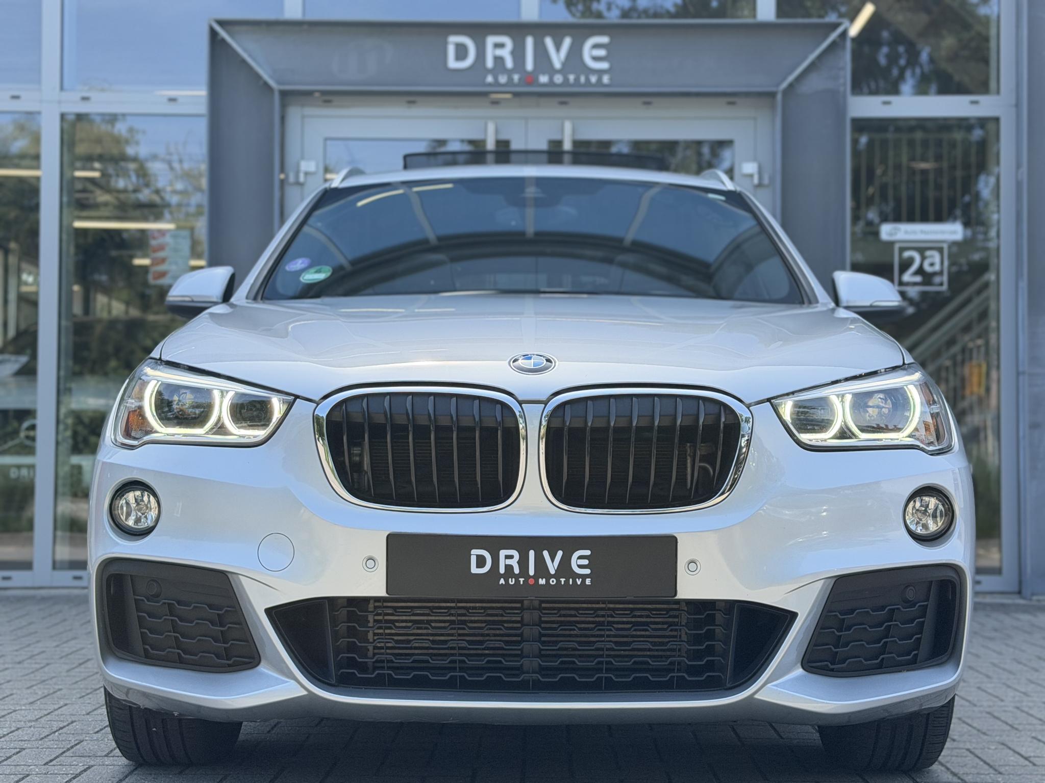 Foto van BMW X1 Xdrive25i