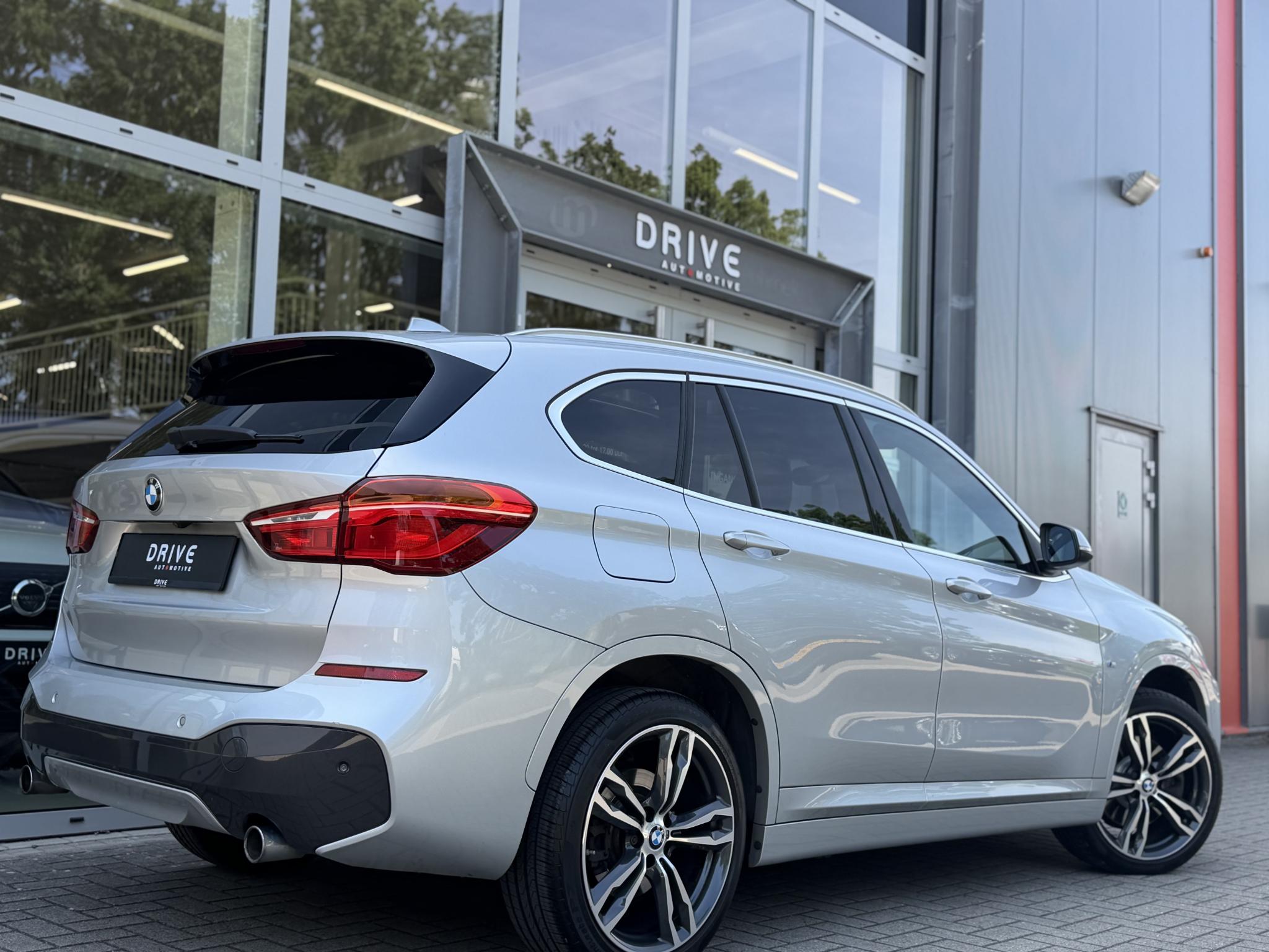 Foto van BMW X1 Xdrive25i