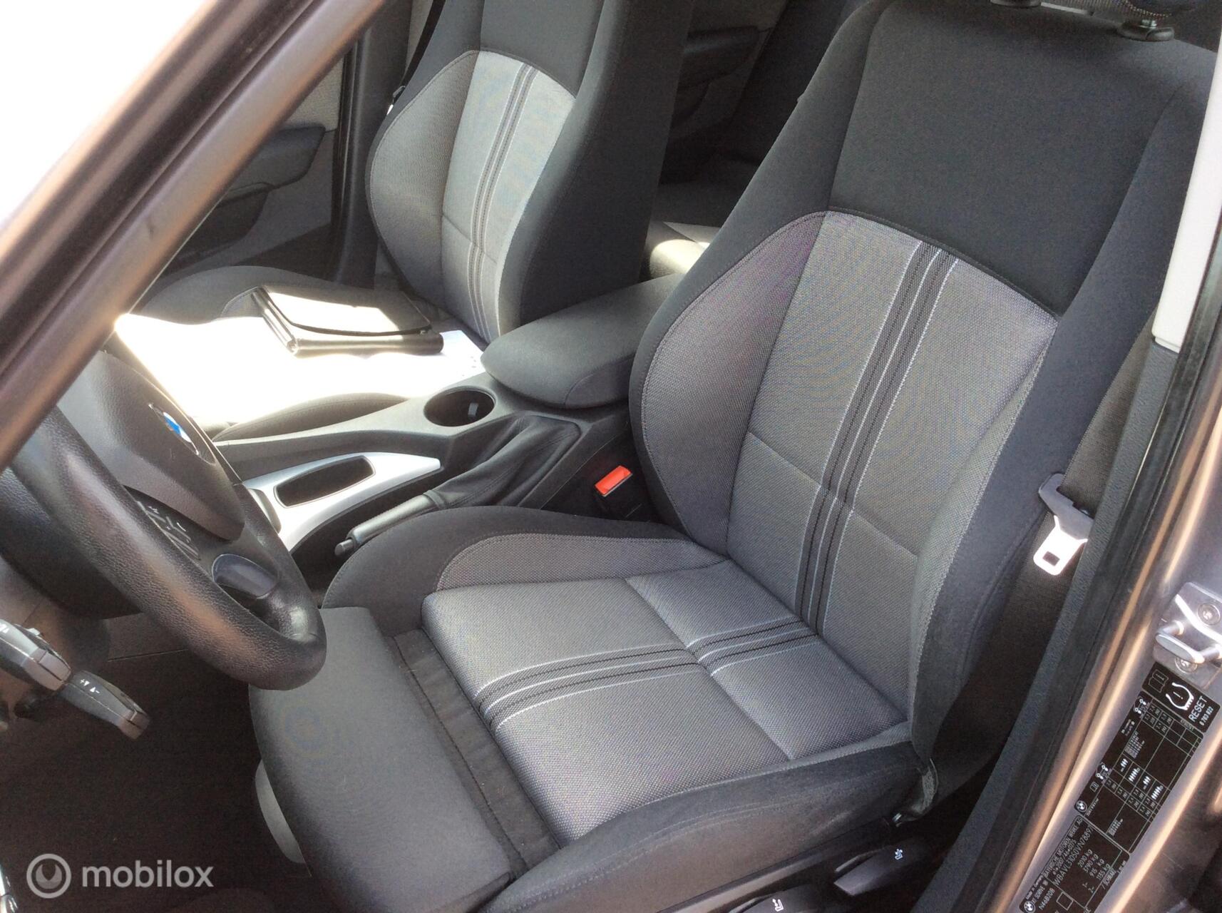 Foto van BMW X1 sDrive 18i