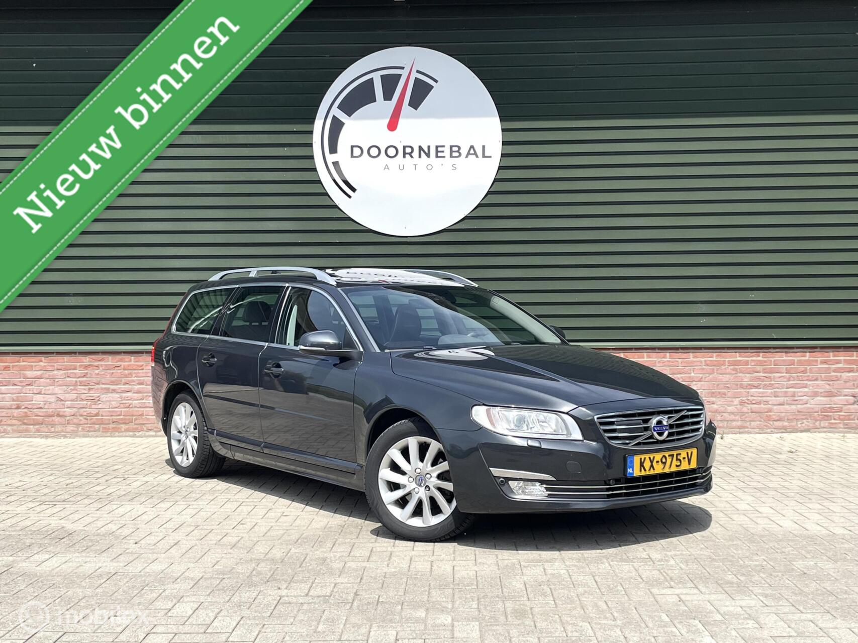Volvo V70 2.0 D4 Polar+ Inscription / 1 EIG / EURO6 / GOED ONDH 2017 - voorkant