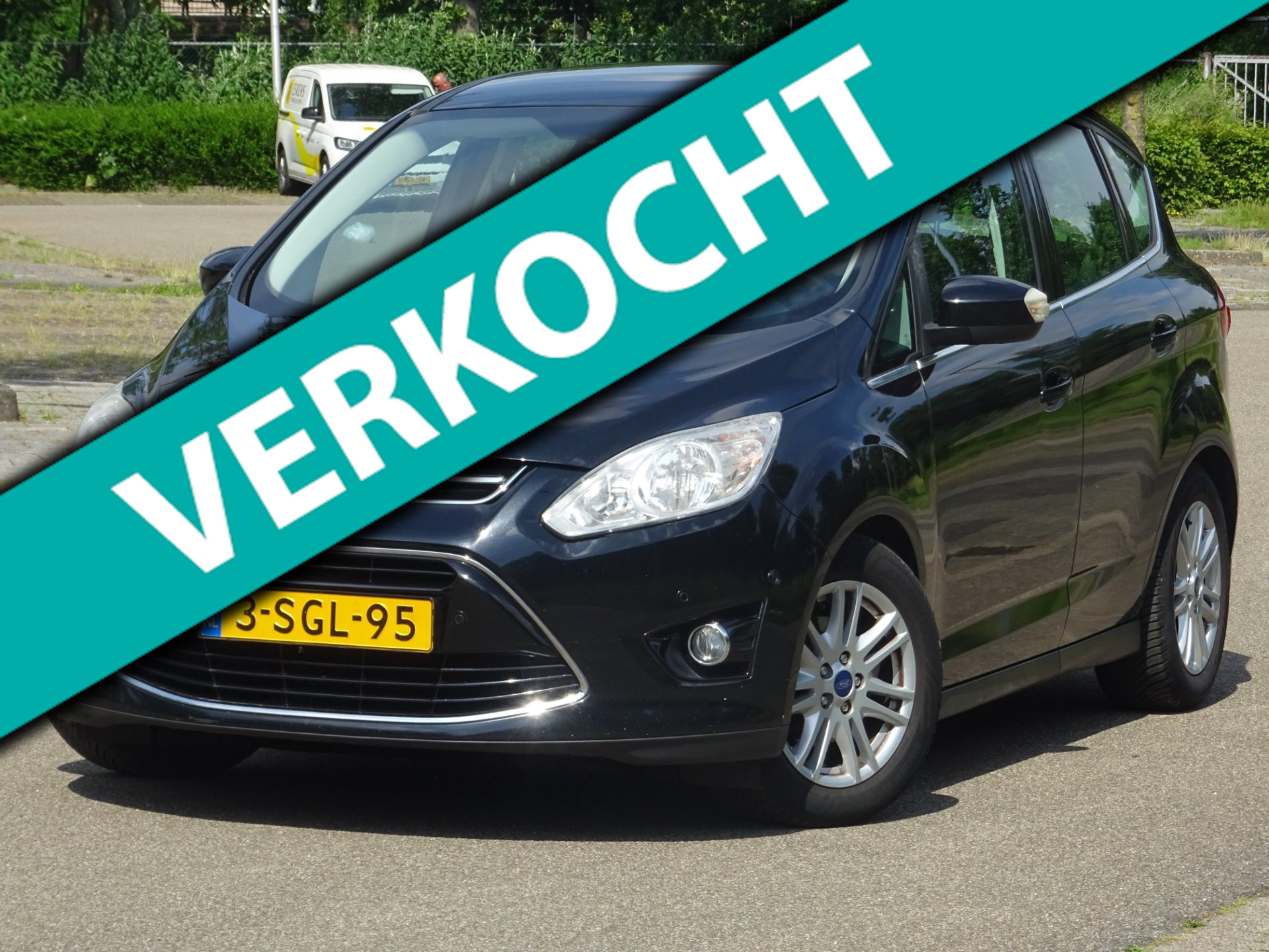 Ford C-max 1.0 Titanium BJ2013 NAP/NAVI/PDC/CRUISE/LANE/APK 2013 - voorkant