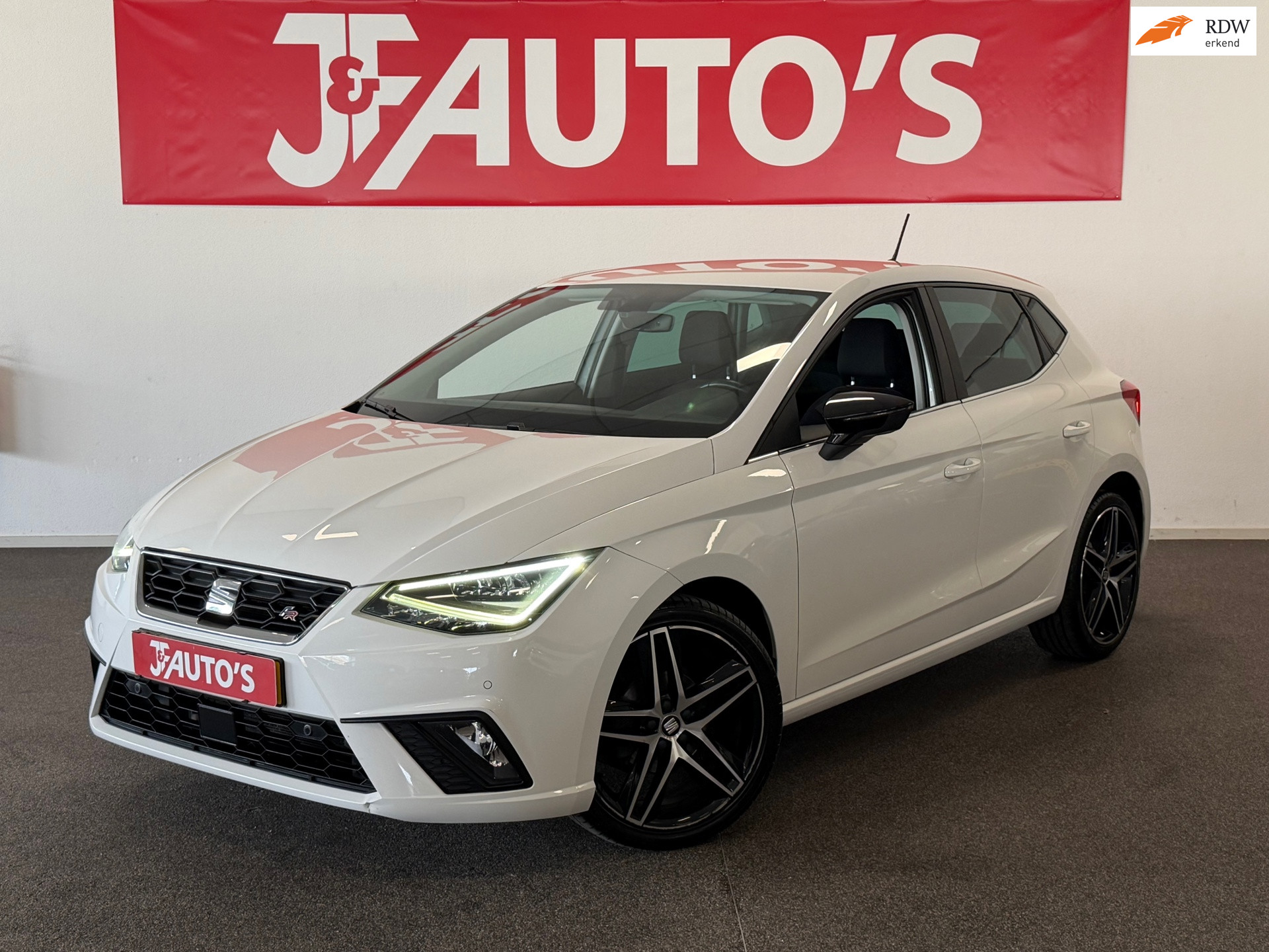 Seat Ibiza 1.0 TSI FR| CAR-PLAY|CAMERA| CRUISE| ECC AIRCO|LED 2019 - voorkant