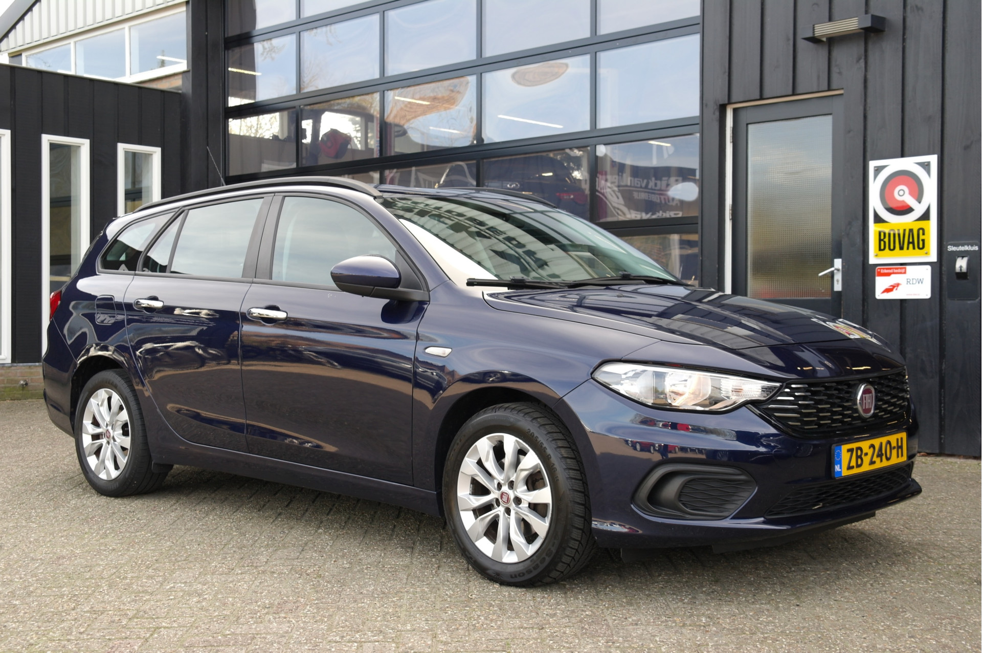 Fiat Tipo 1.4 16v Popstar 2016 - voorkant