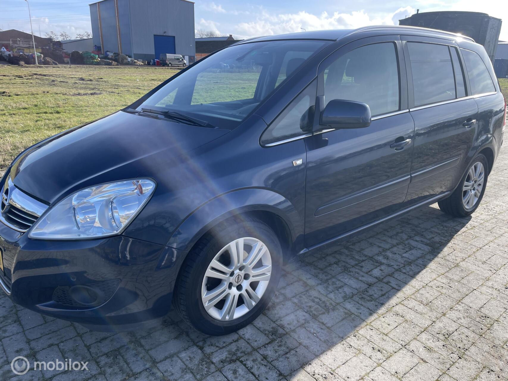 Foto van Opel Zafira